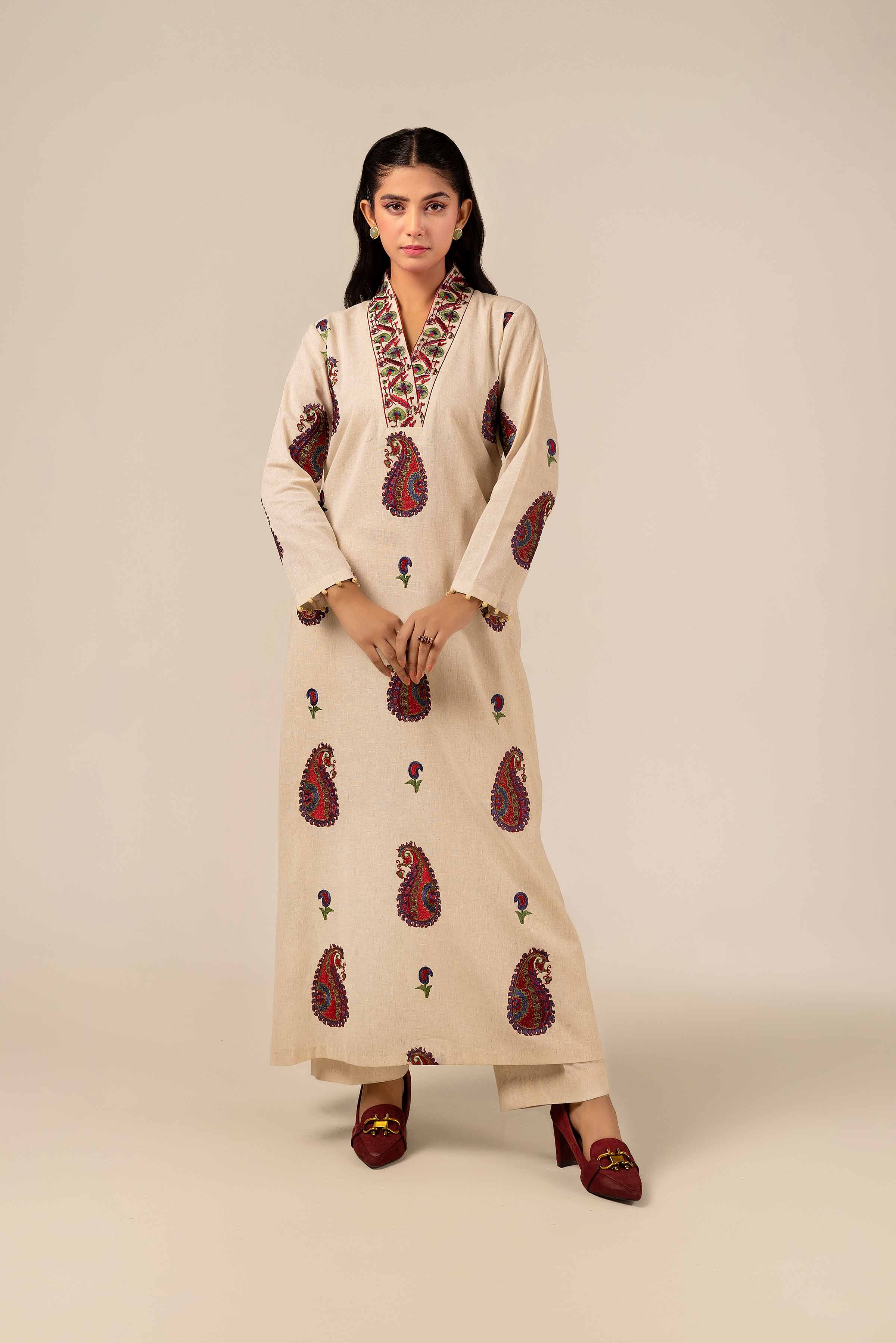 2 Piece - Dyed Embroidered Suit - 42404034