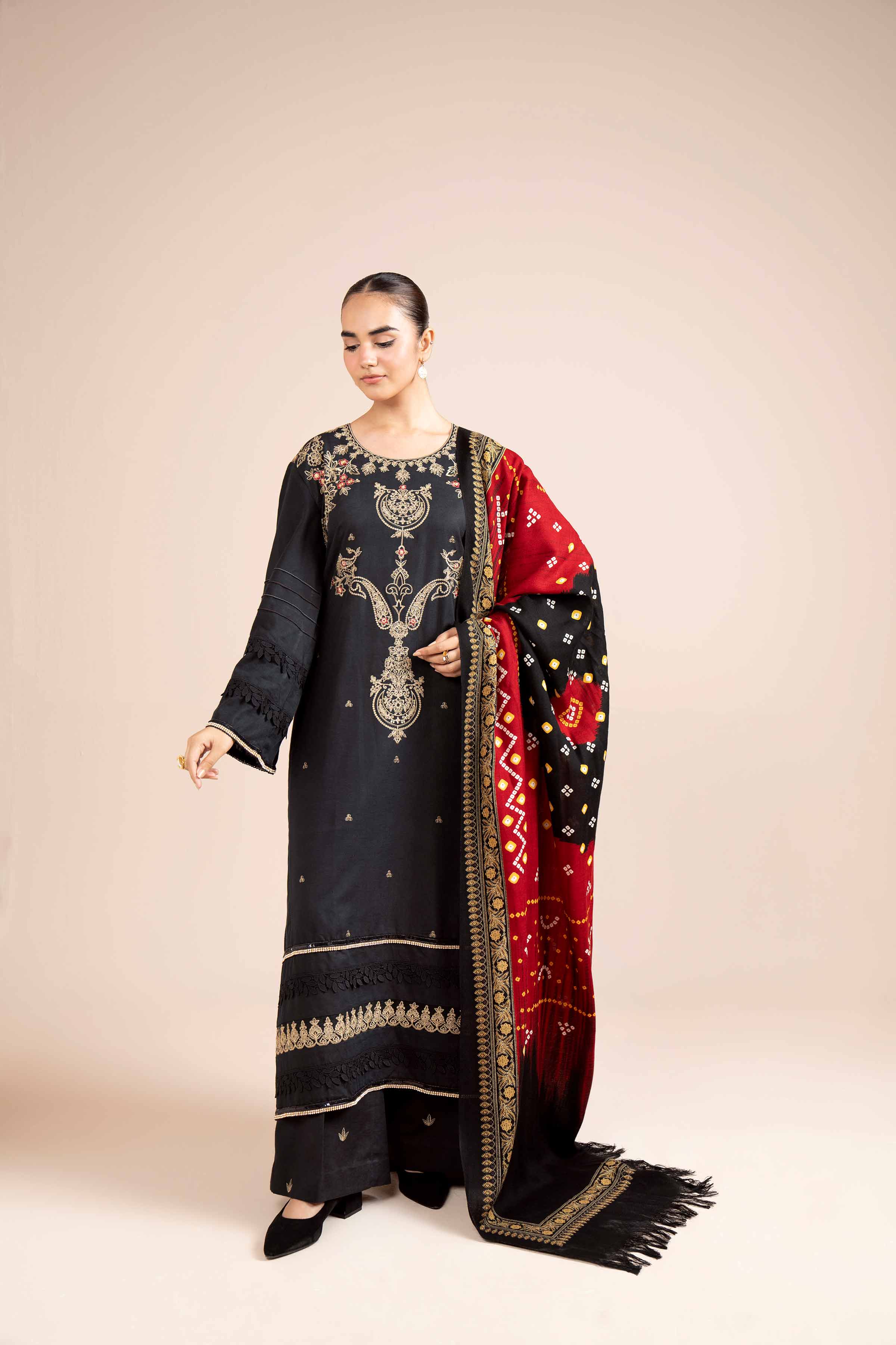 3 Piece - Embroidered Suit - 42404253