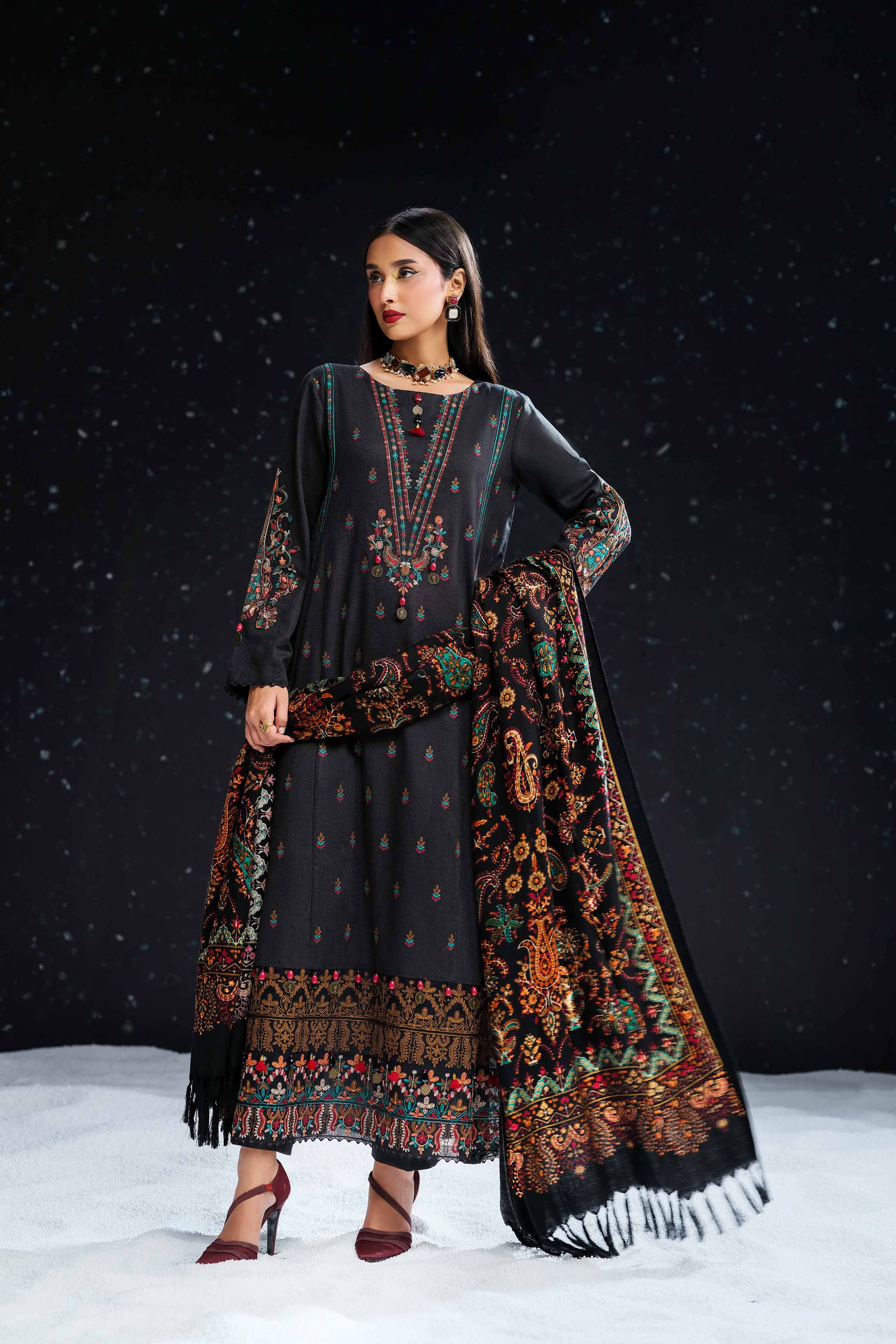 3 Piece - Embroidered Suit - 42404273