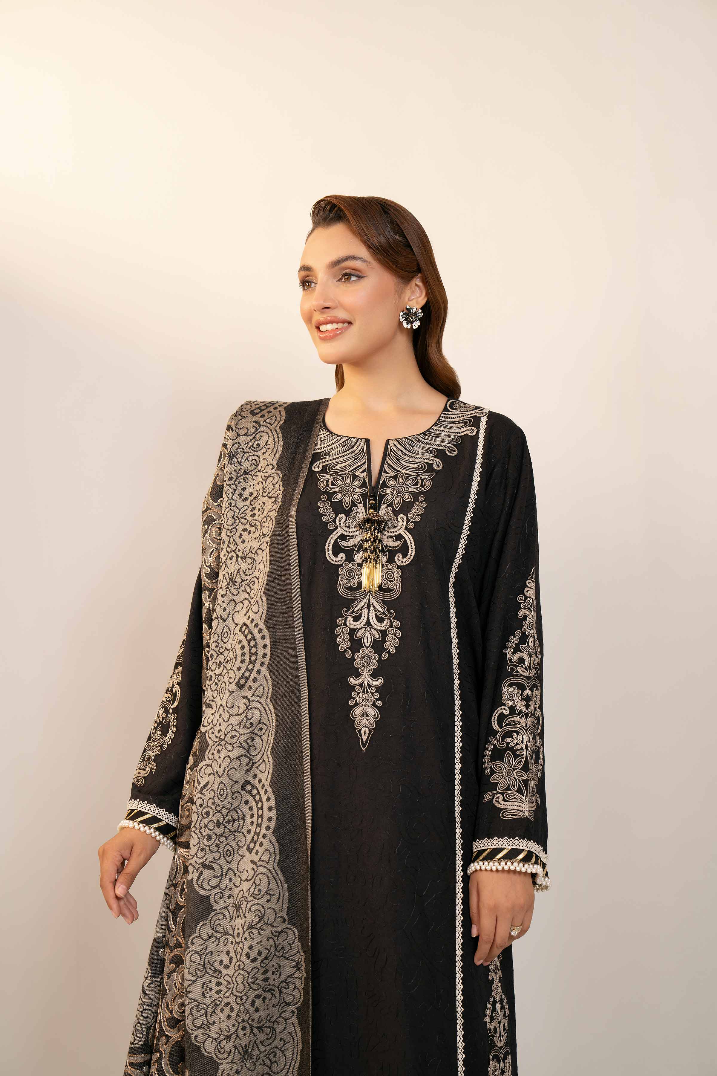 3 Piece - Embroidered Suit - 42404378