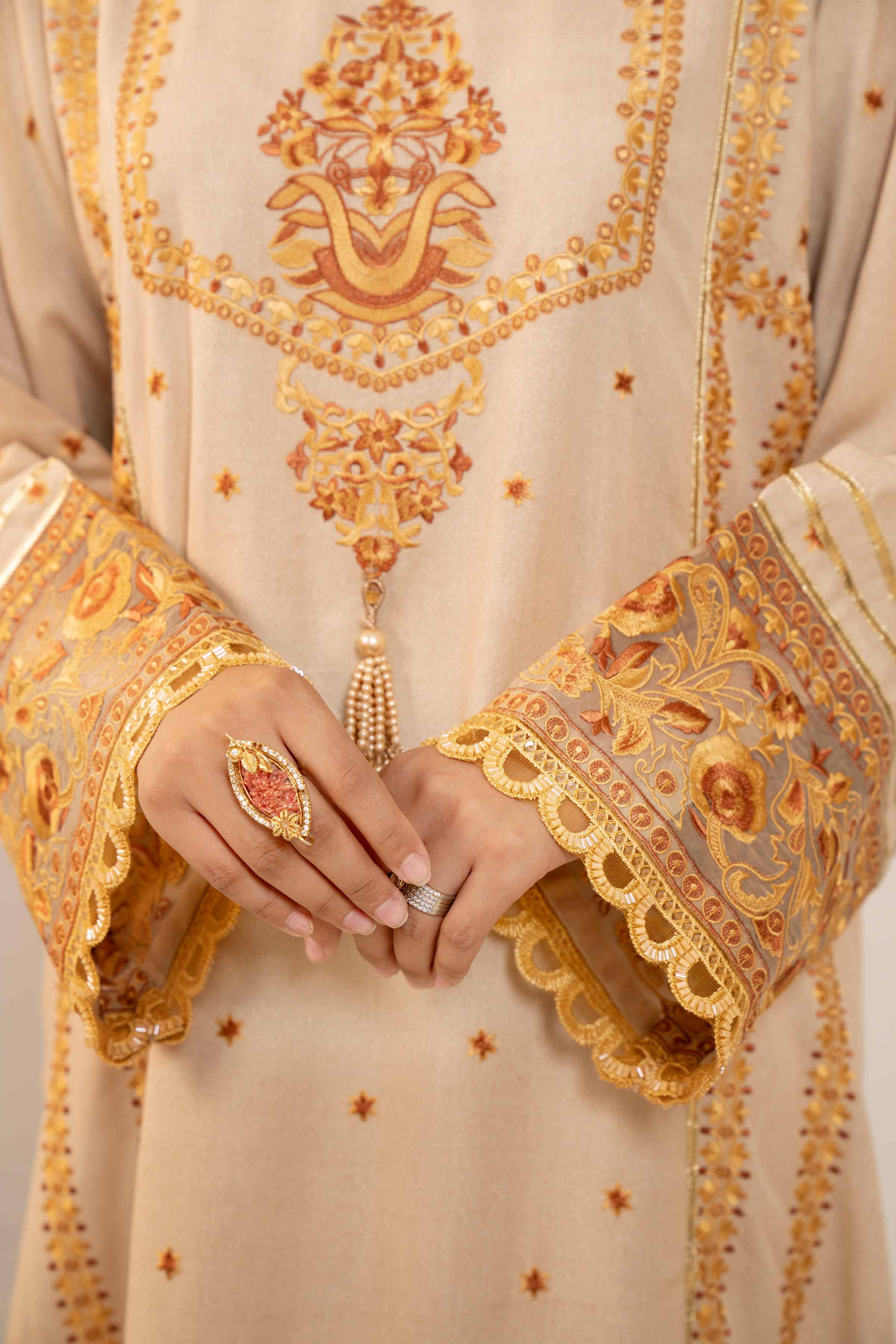 3 Piece - Embroidered Suit - 42404379