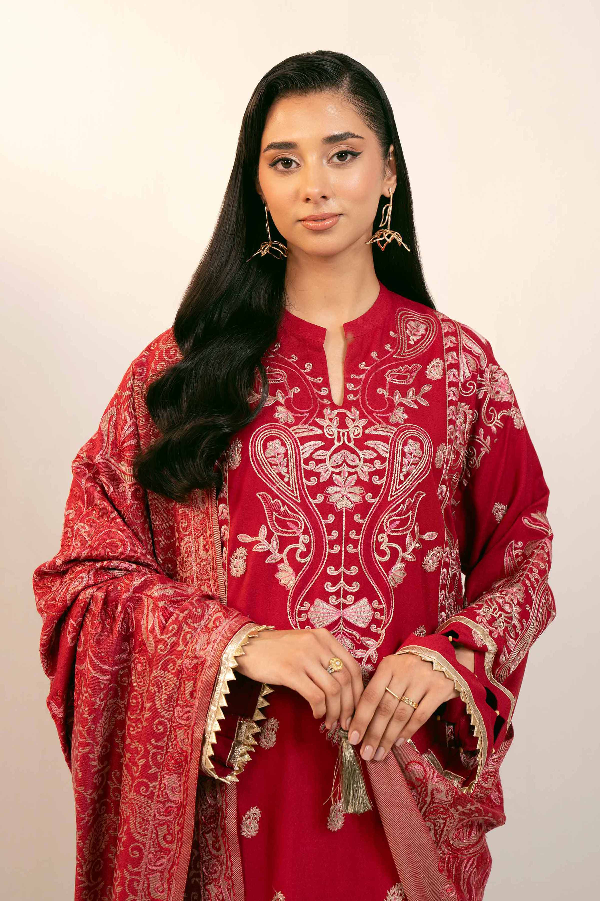 3 Piece - Embroidered Suit - 42404382