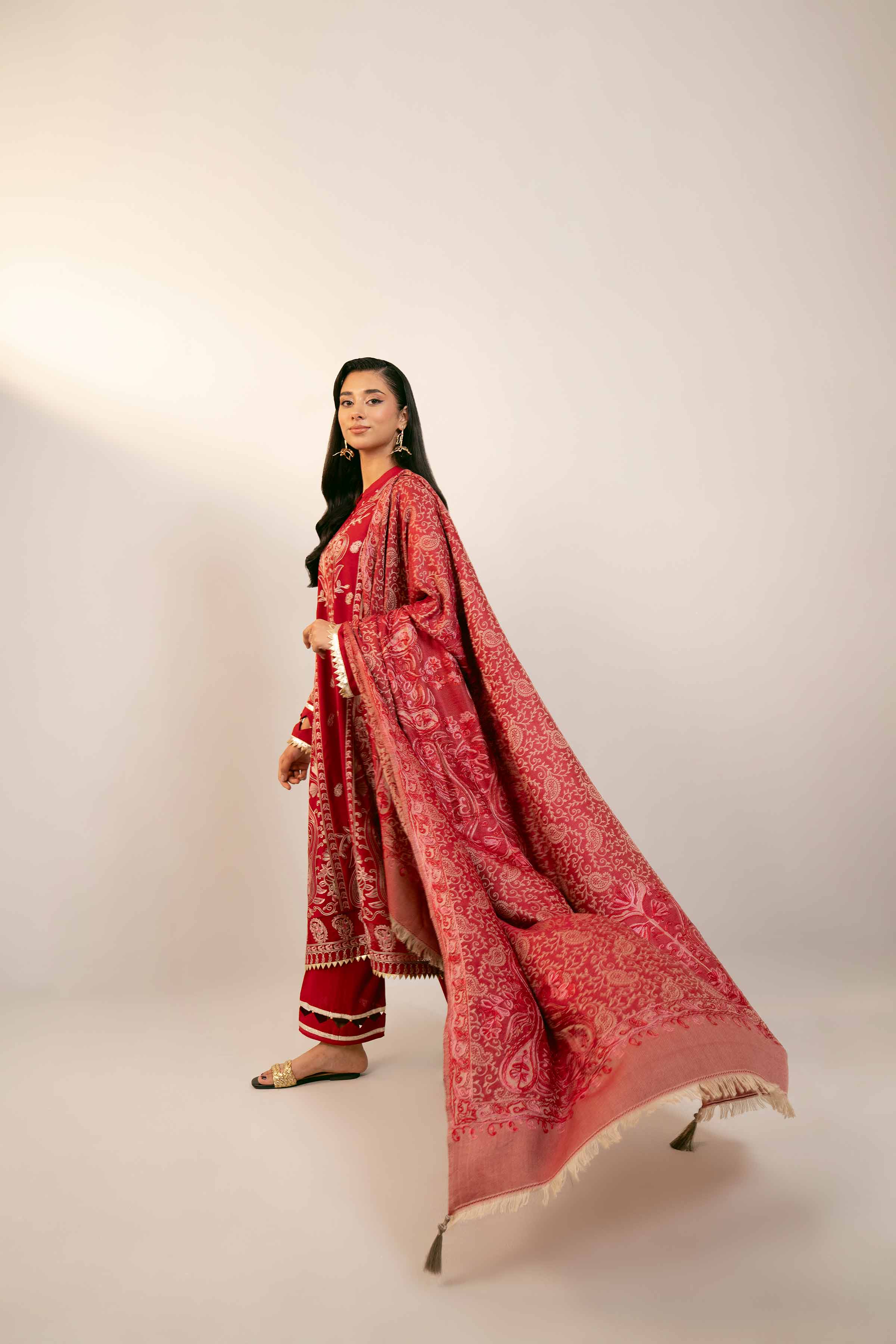 3 Piece - Embroidered Suit - 42404382