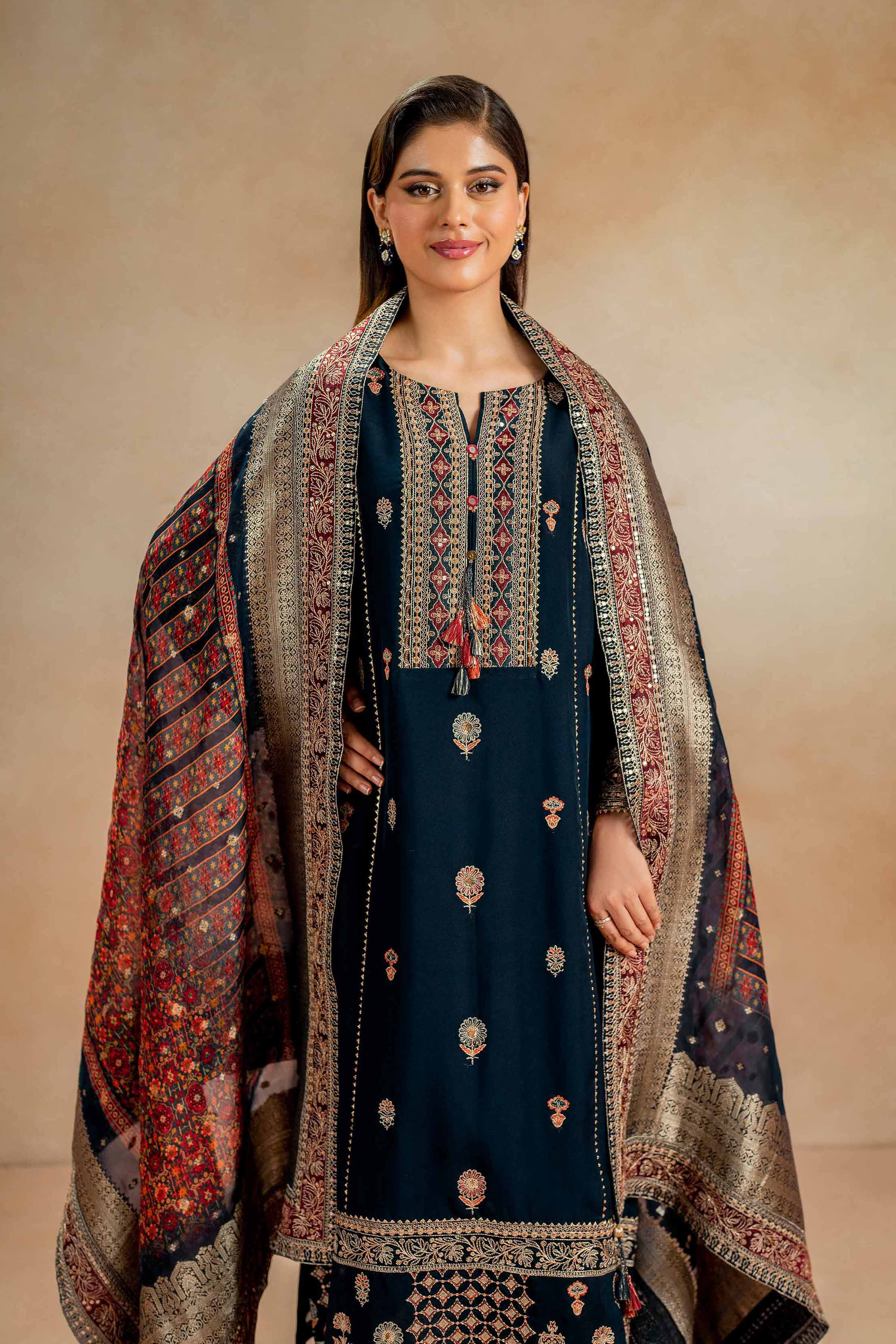 3 Piece - Embroidered Suit - 42411507