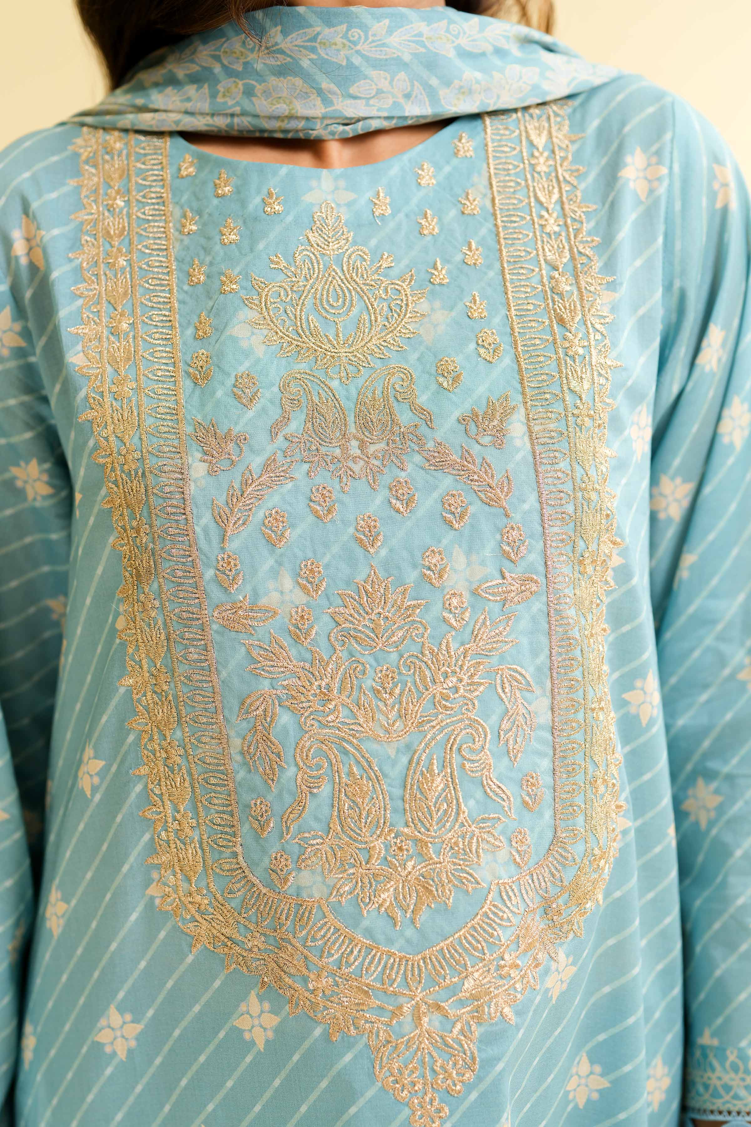 2 Piece - Printed Embroidered Suit - 42501162