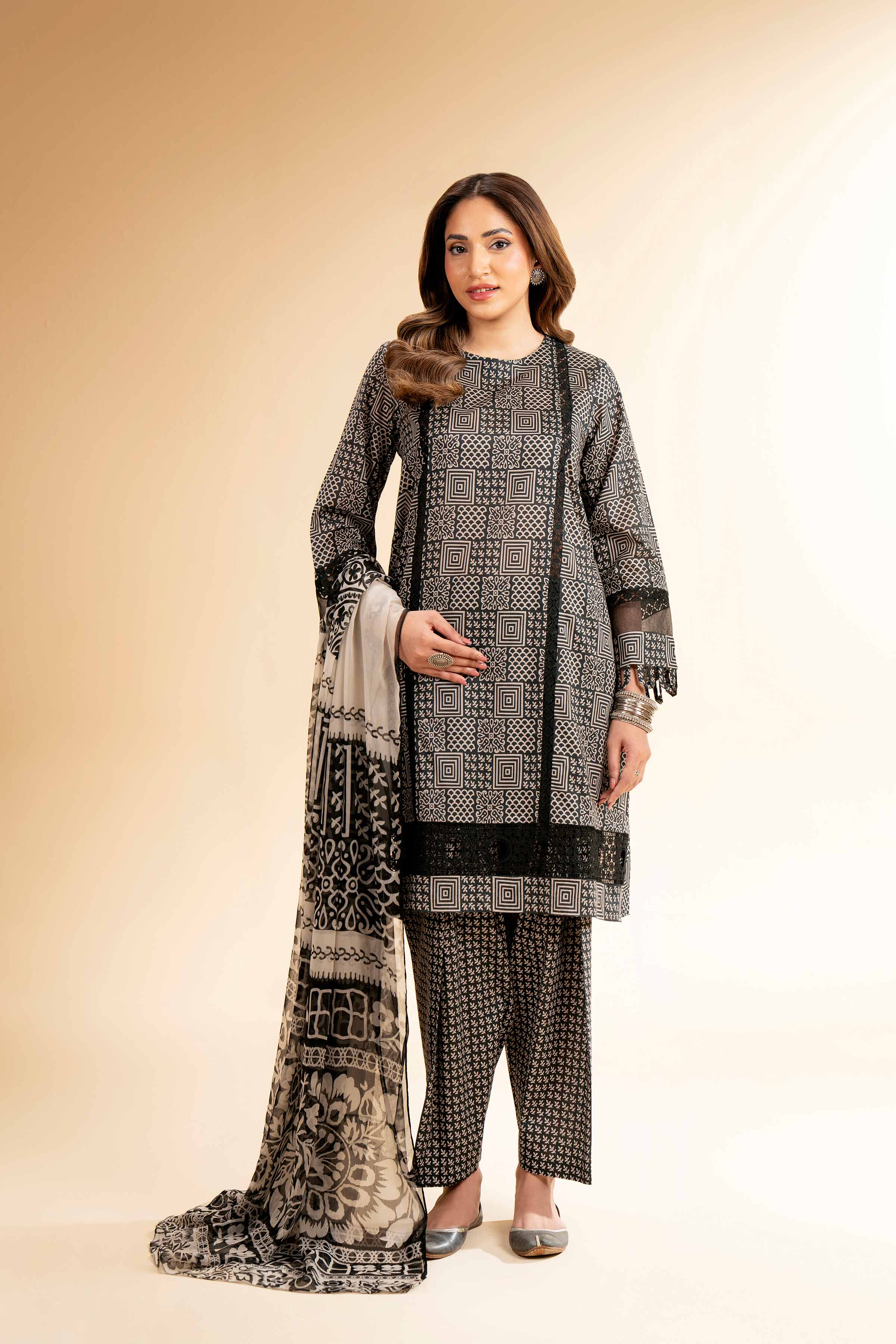 3 Piece - Printed With Laces Suit - 42501334