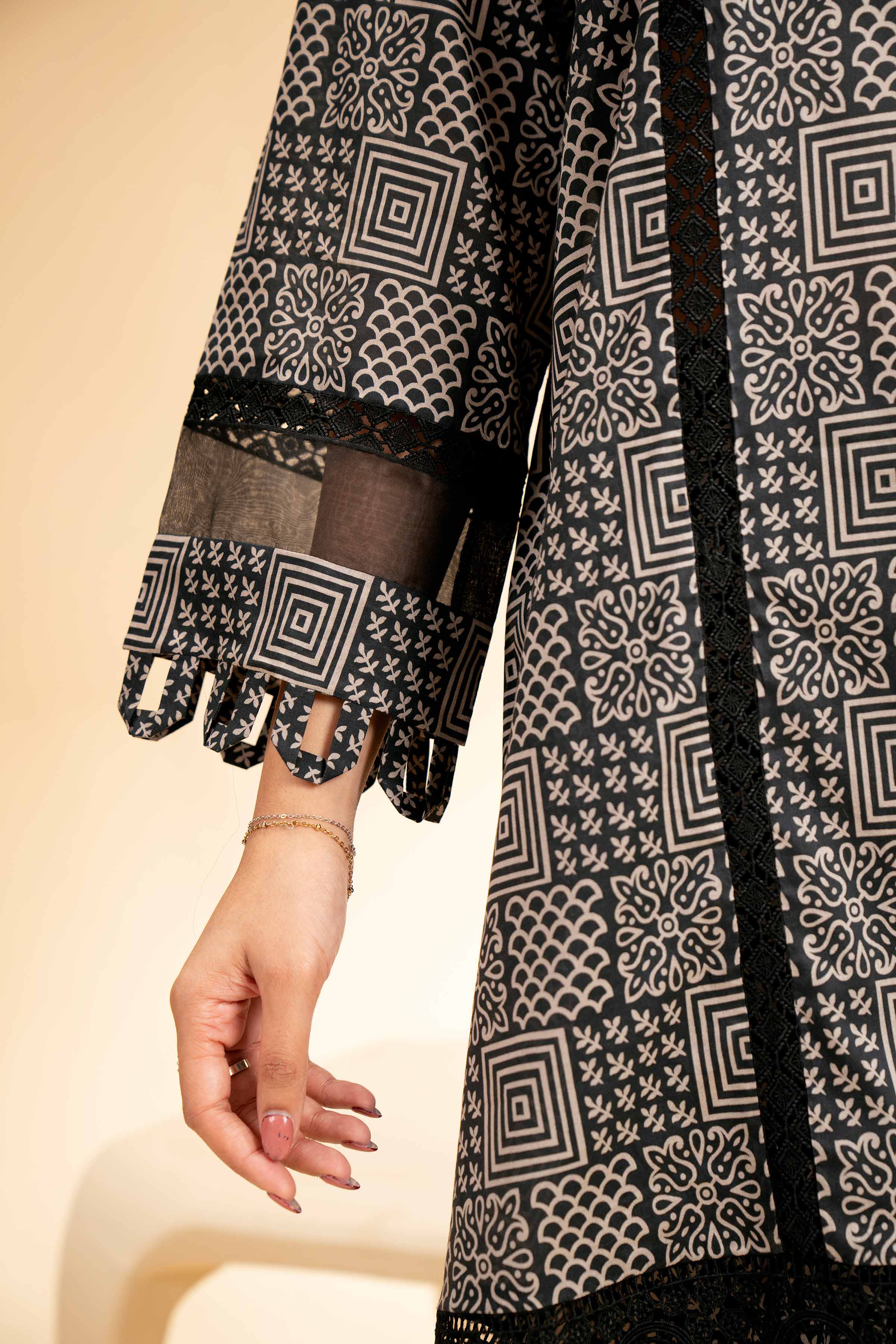 3 Piece - Printed With Laces Suit - 42501334