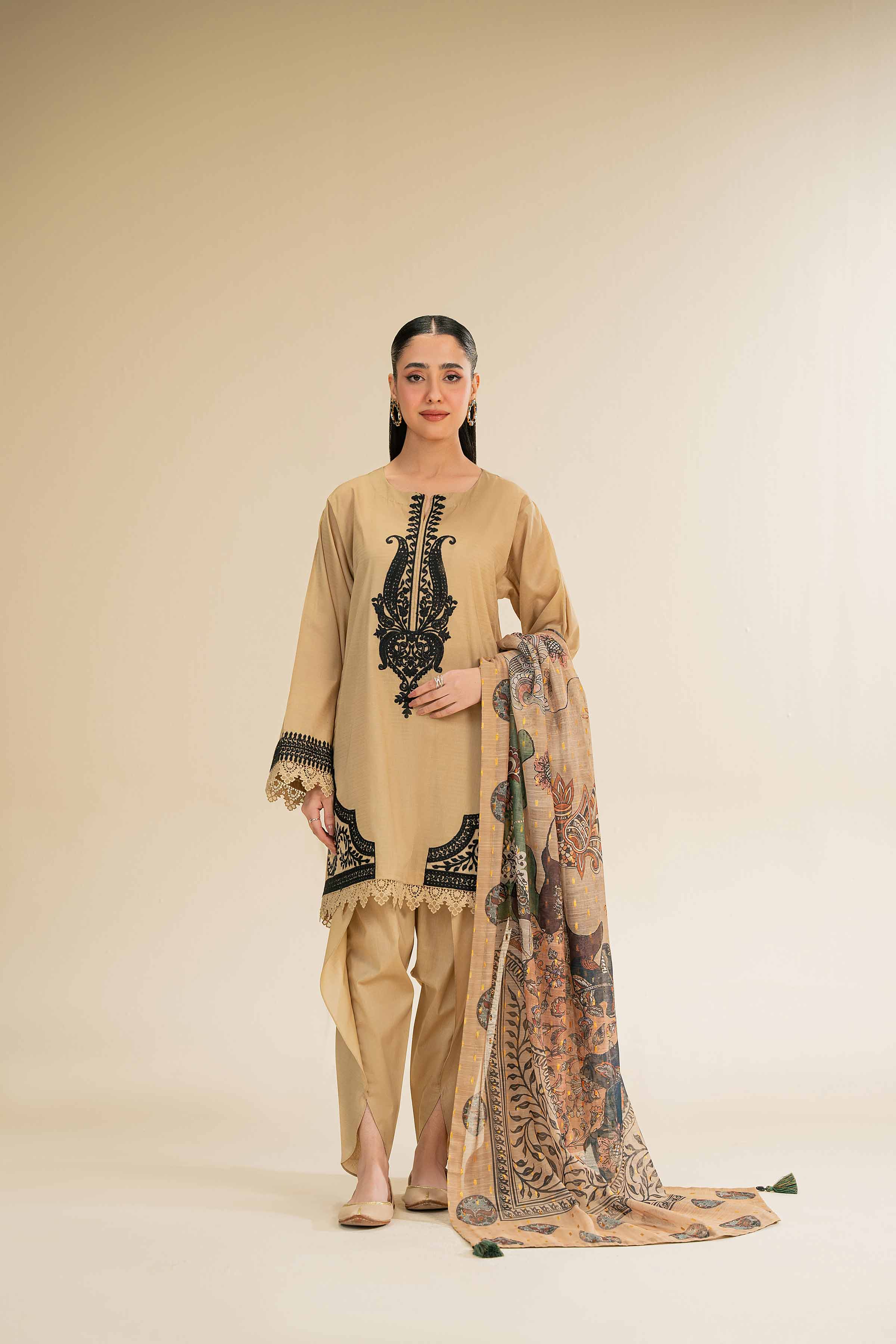 3 Piece - Embroidered Suit - 42501440