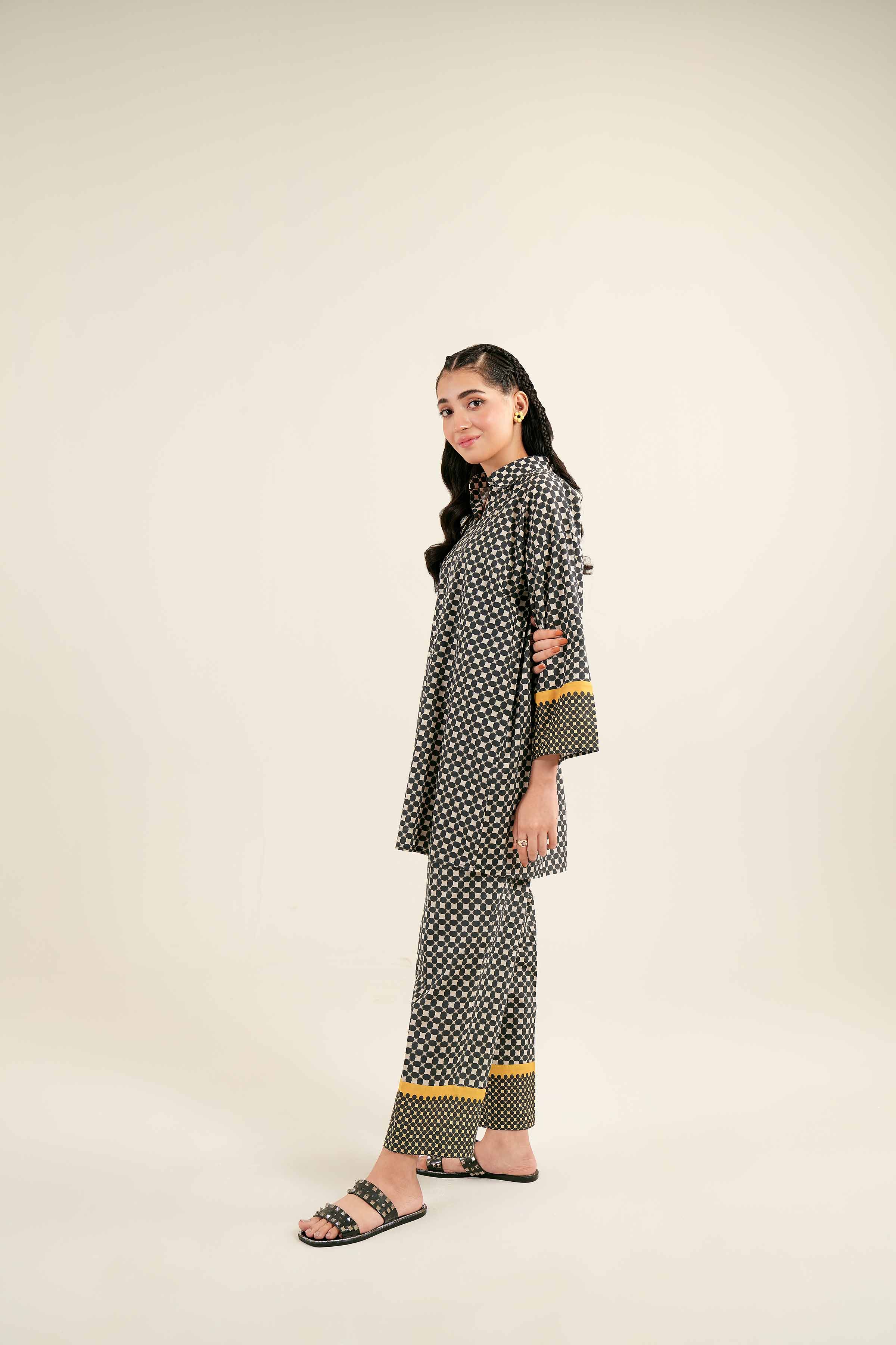 2 Piece - Printed Suit - AS24-61