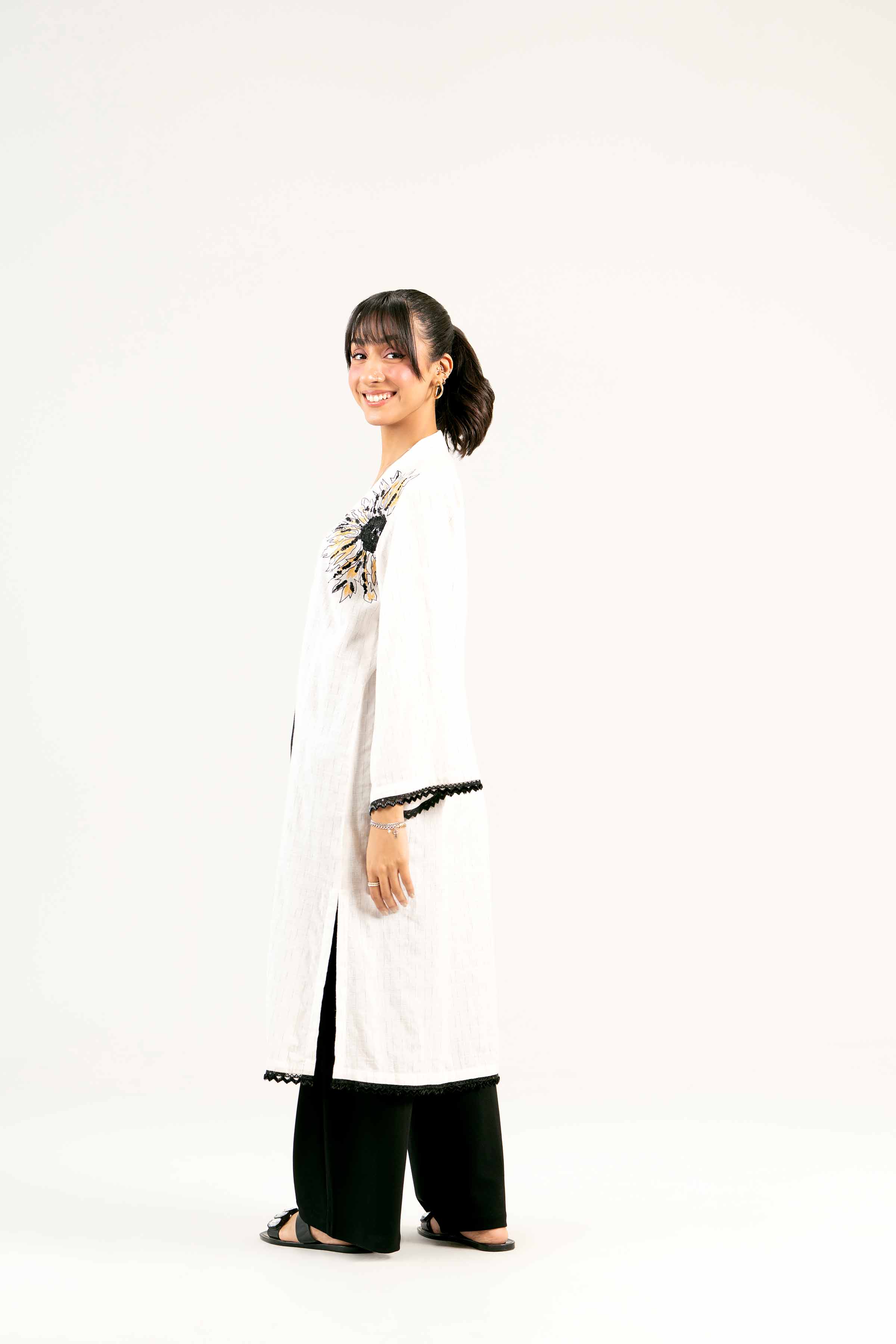 Embroidered Jacket - AS25-27
