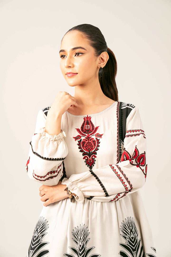 Printed Embroidered Tunic - AS25-68 for Women - Pret Collection | Nishat | Shop Online