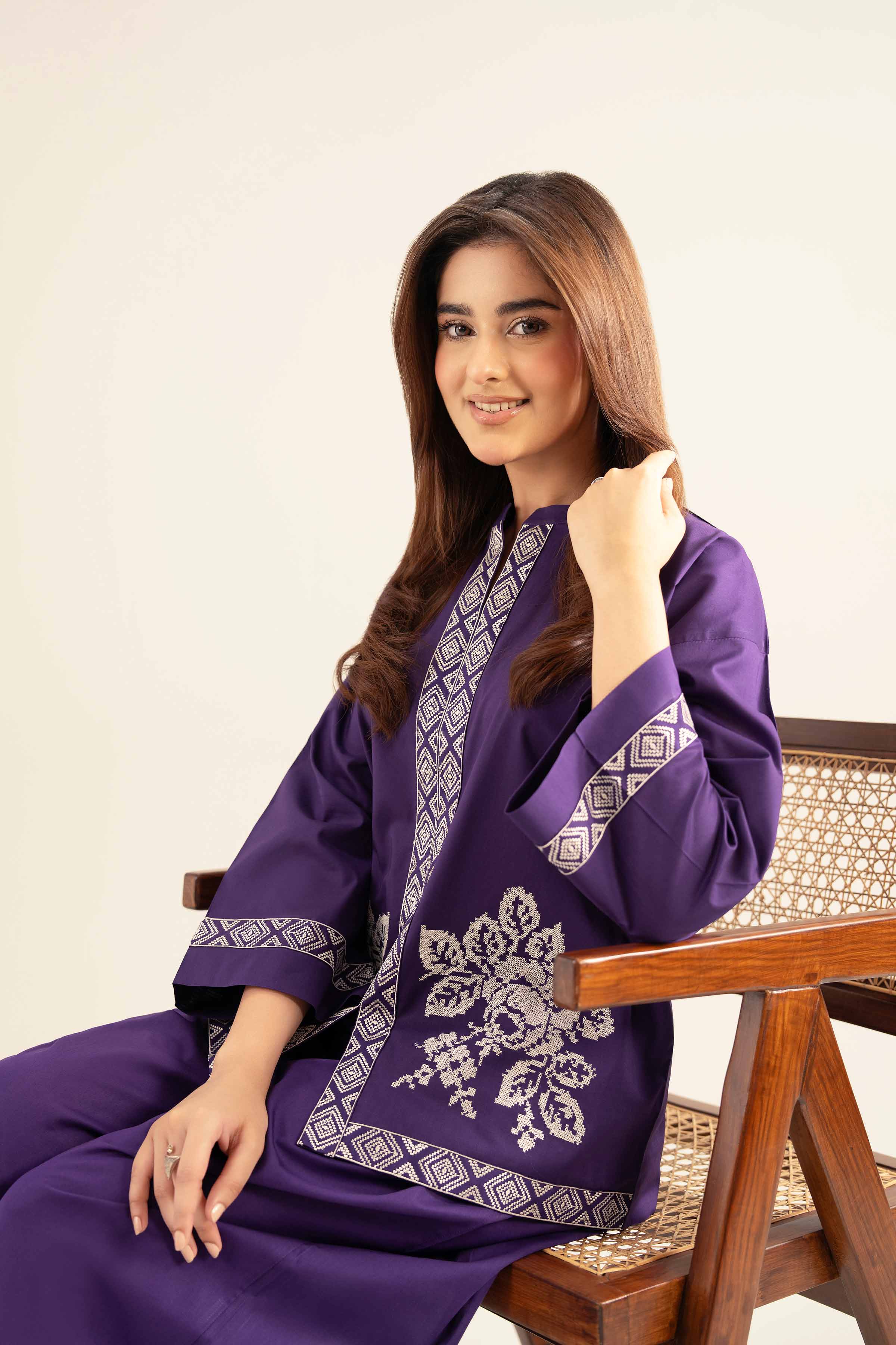 2 Piece - Embroidered Suit - AS25-75