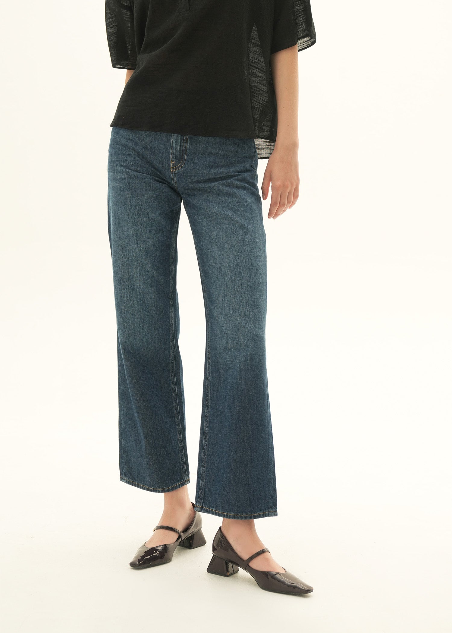 Straight Fit Jeans - KOA