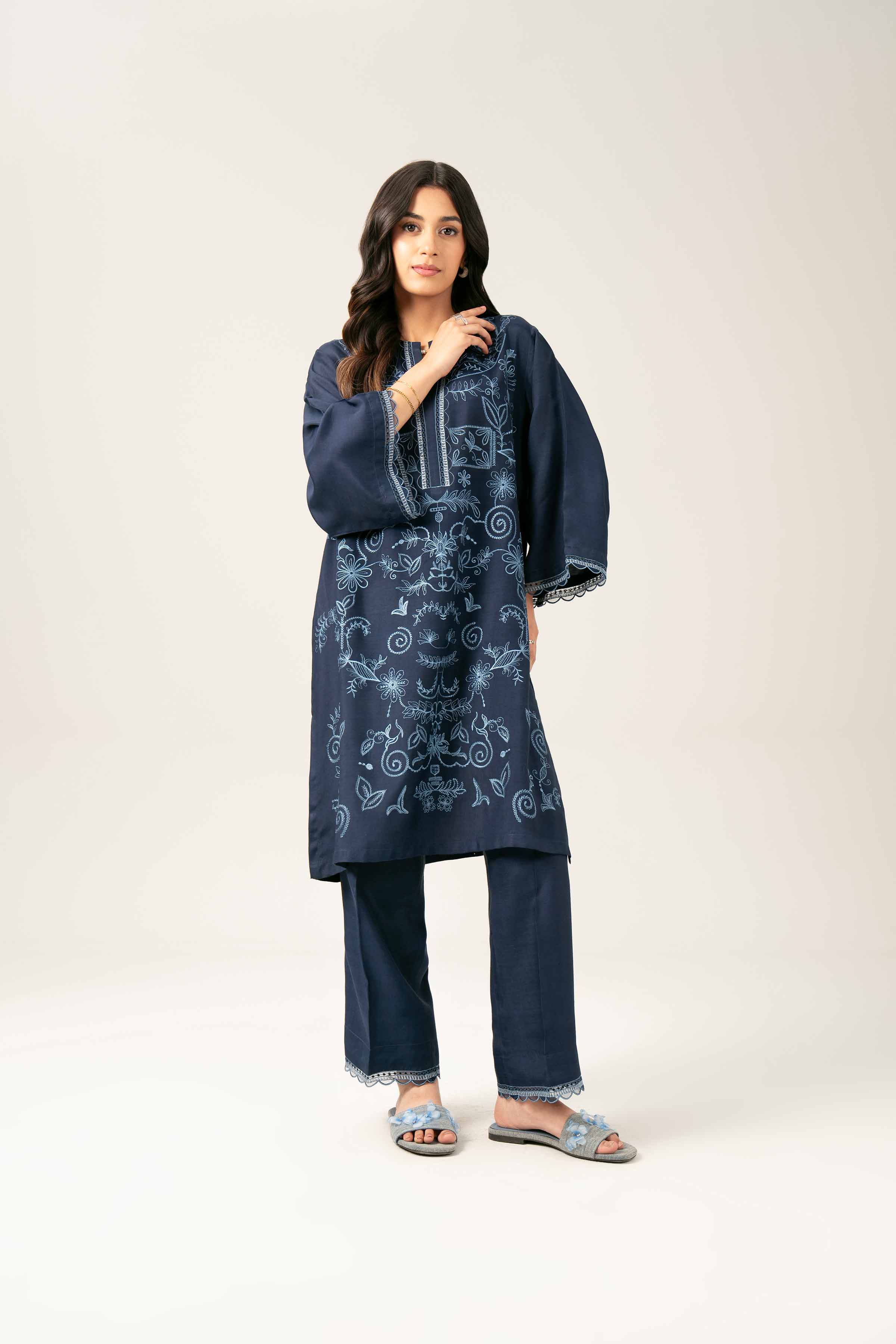 2 Piece - Embroidered Suit - FE25-39