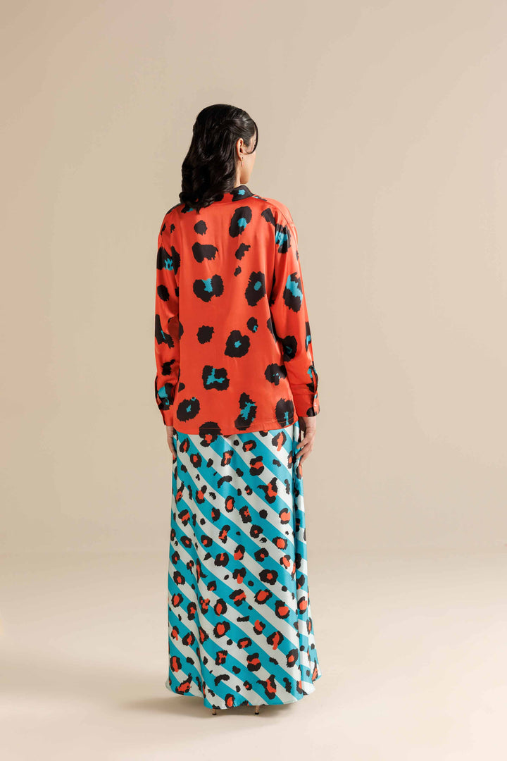 2 Piece - Printed Suit - FW25-05 for Women - Pret Collection | Nishat | Shop Online