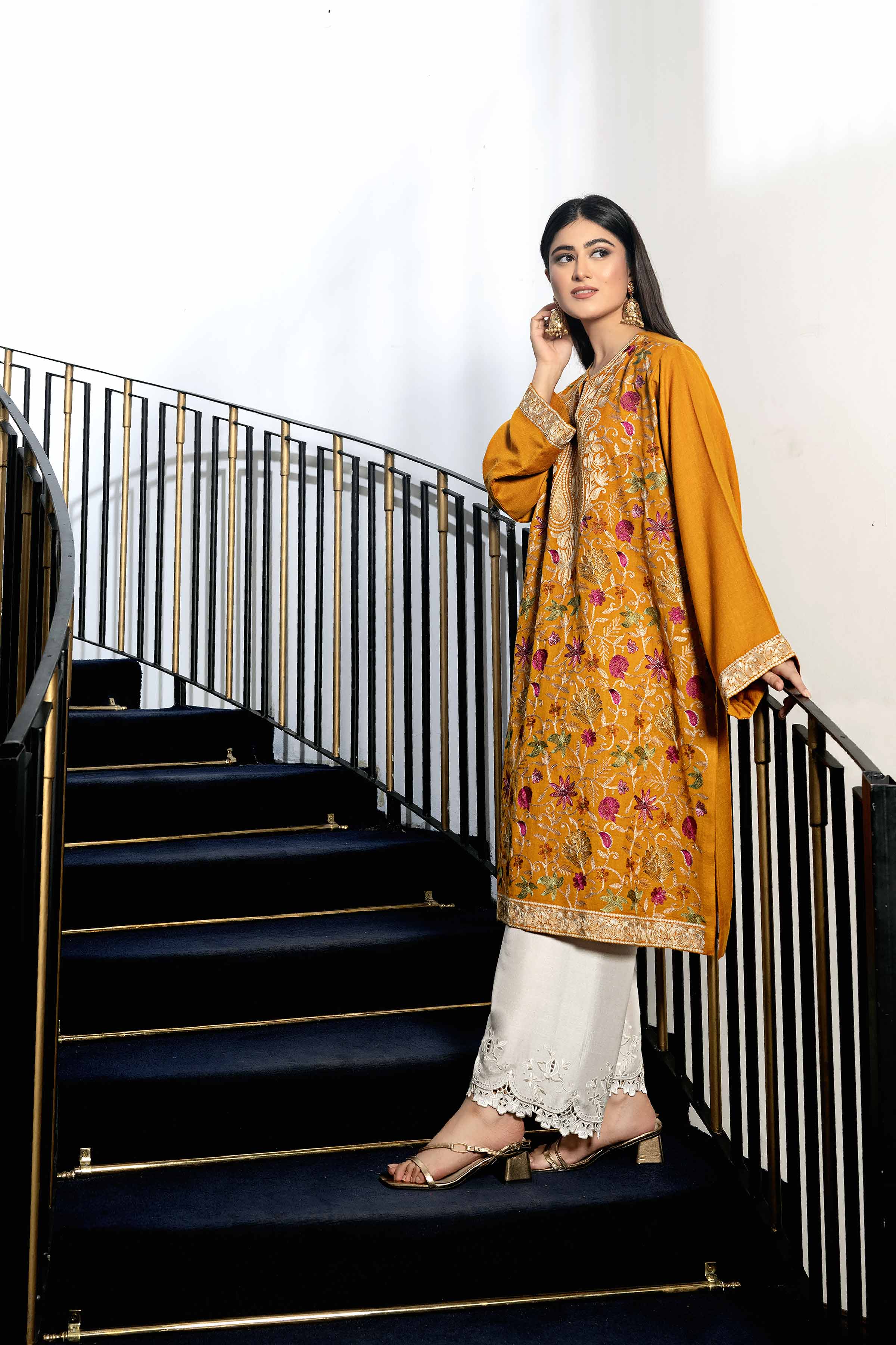 PASHMEENA - KBS23-44