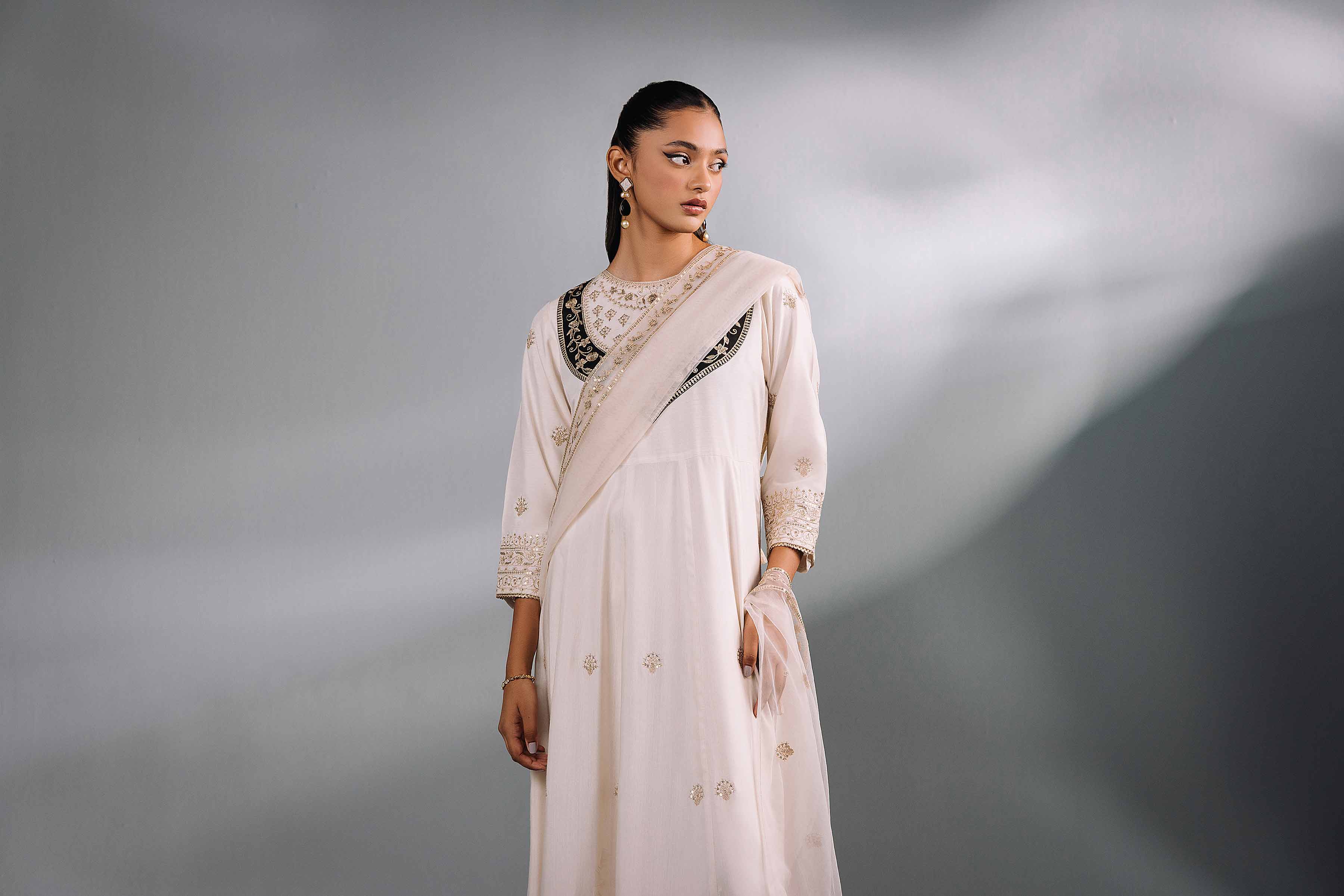 2 Piece - Embroidered Suit - KFW24-75