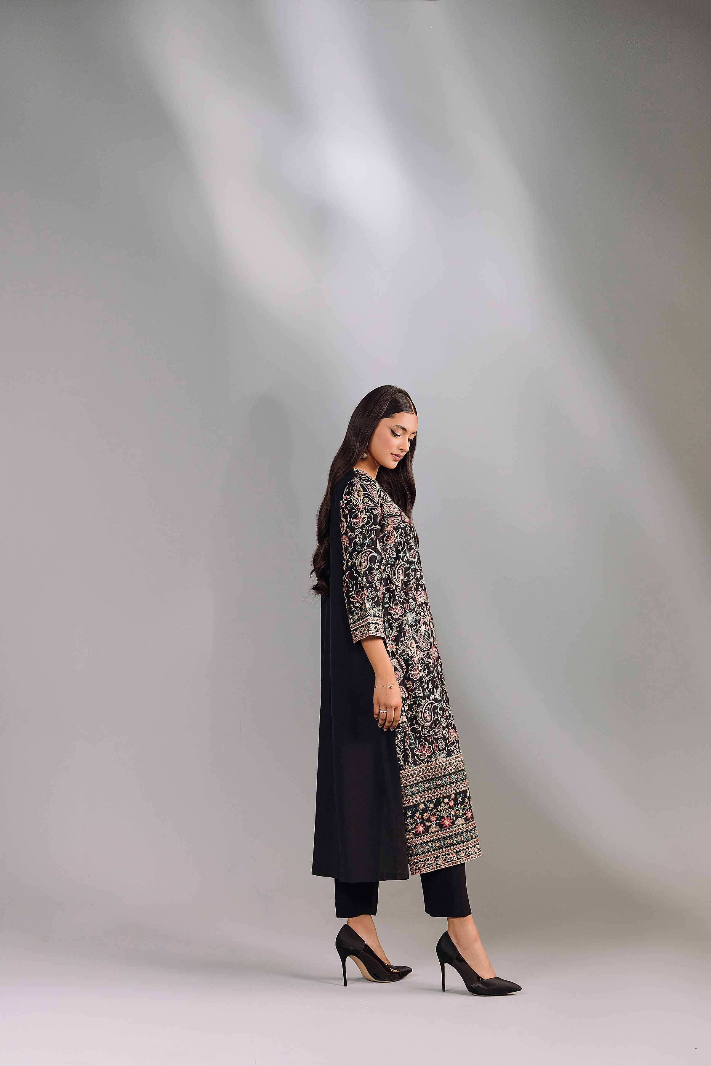 2 Piece - Embroidered Suit - KFW24-90