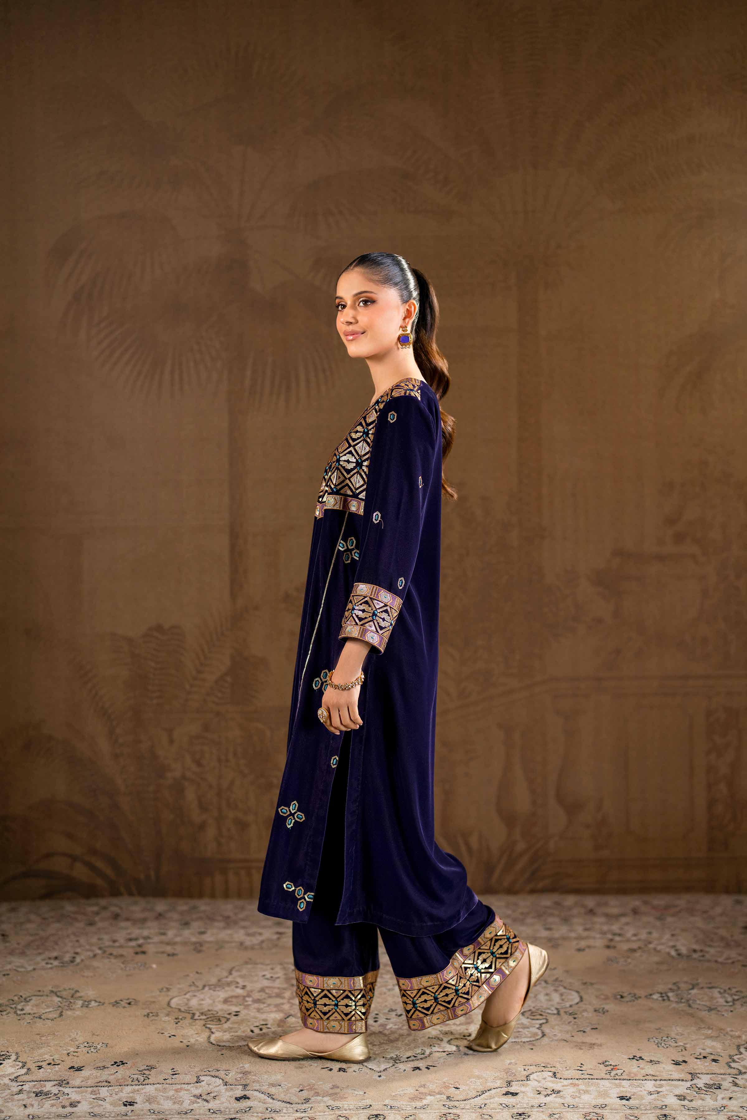 2 Piece - Embroidered Suit - KFW24-27