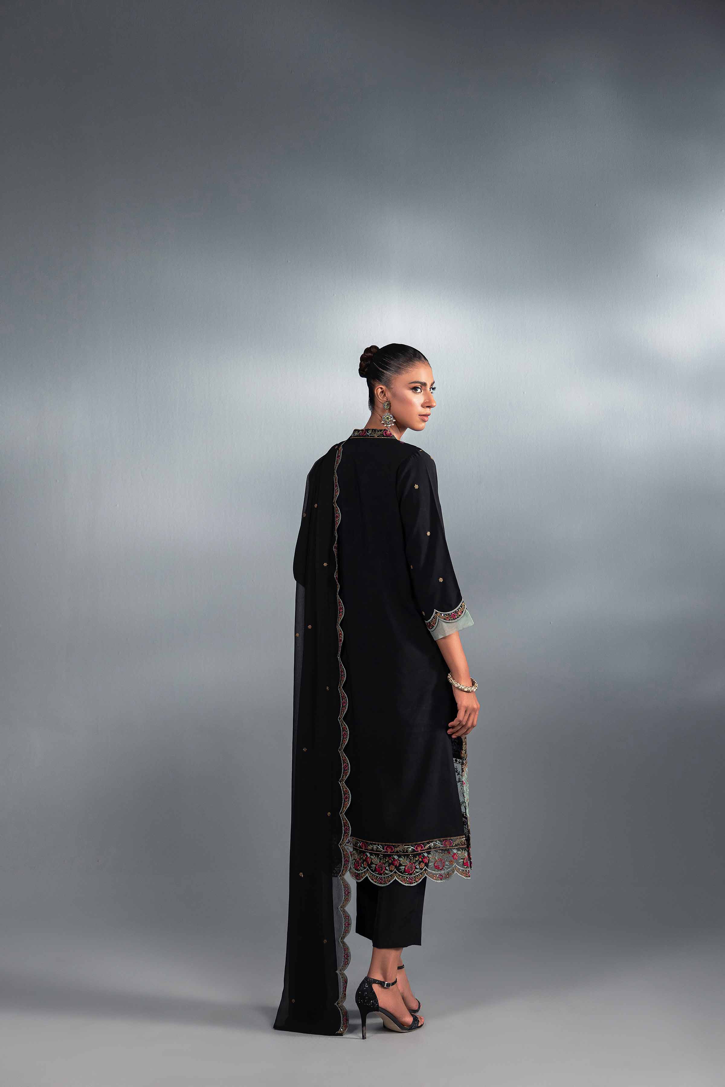 3 Piece - Embroidered Suit - KFW24-32