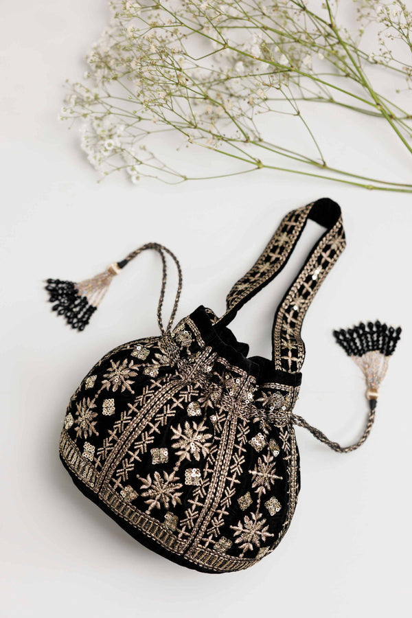 Embroidered Pouch - KFW25-154 for Women - Pret Collection | Nishat | Shop Online