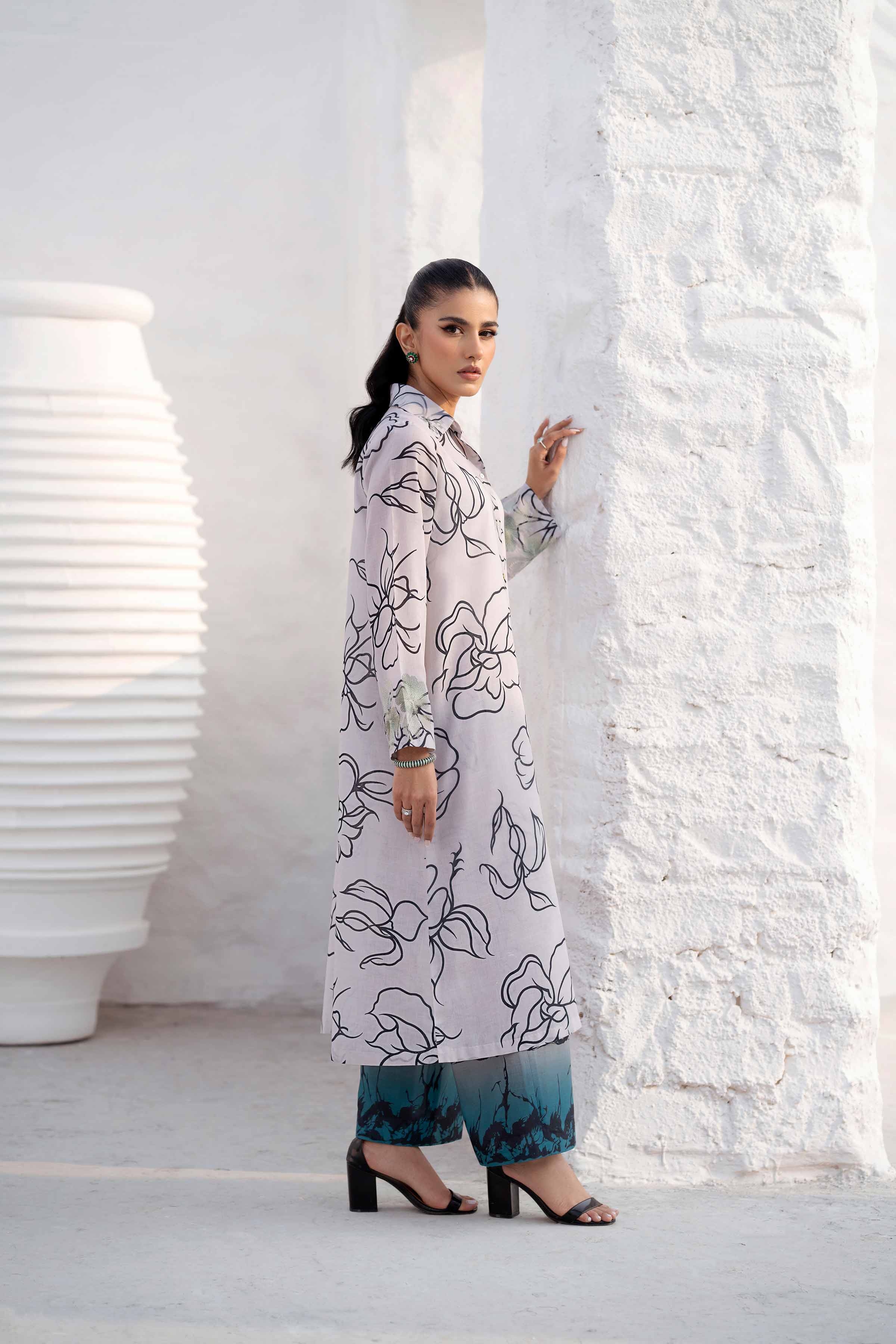 2 Piece - Printed Embroidered Suit - KPS25-08