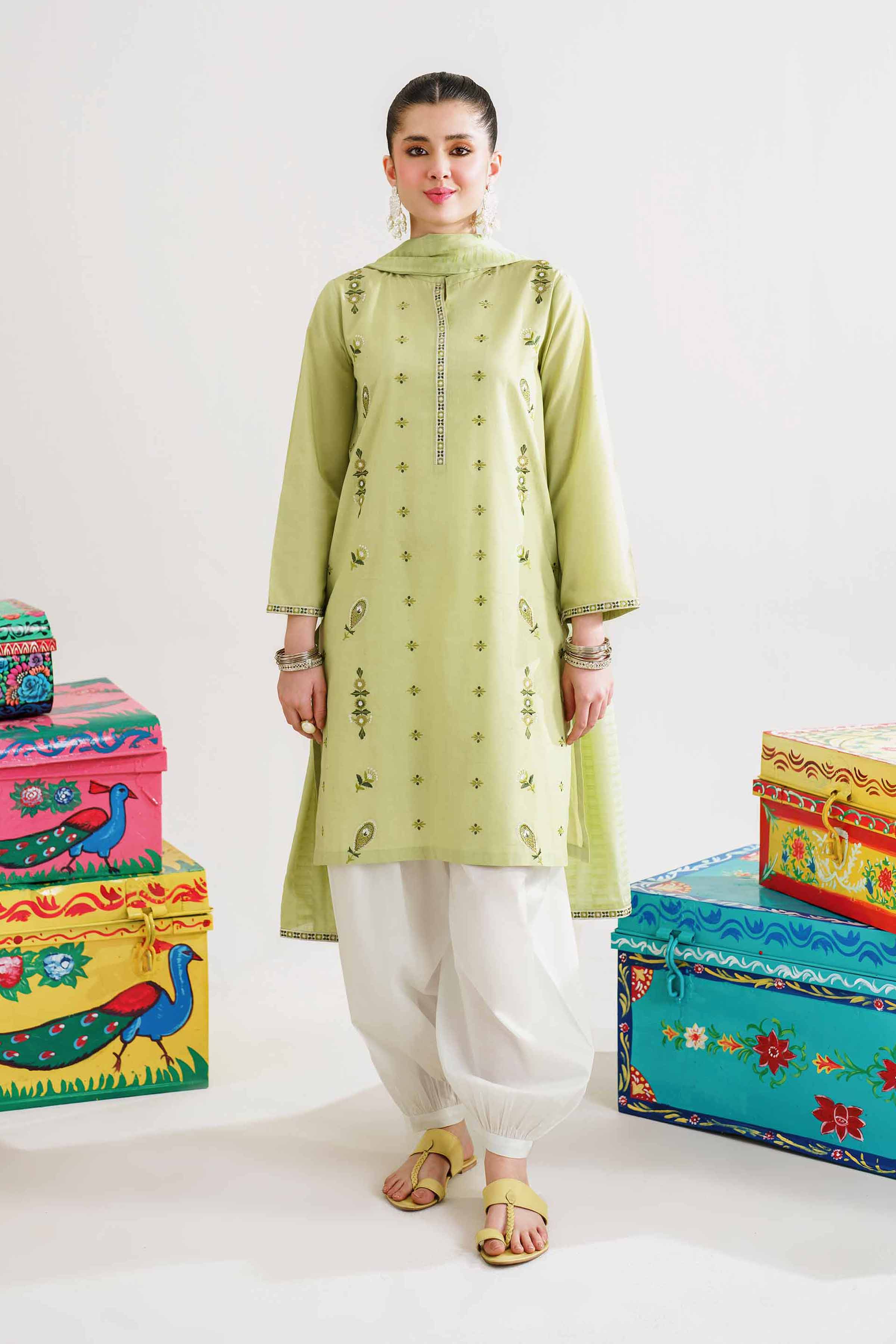 2 Piece - Embroidered Suit - PE24-90