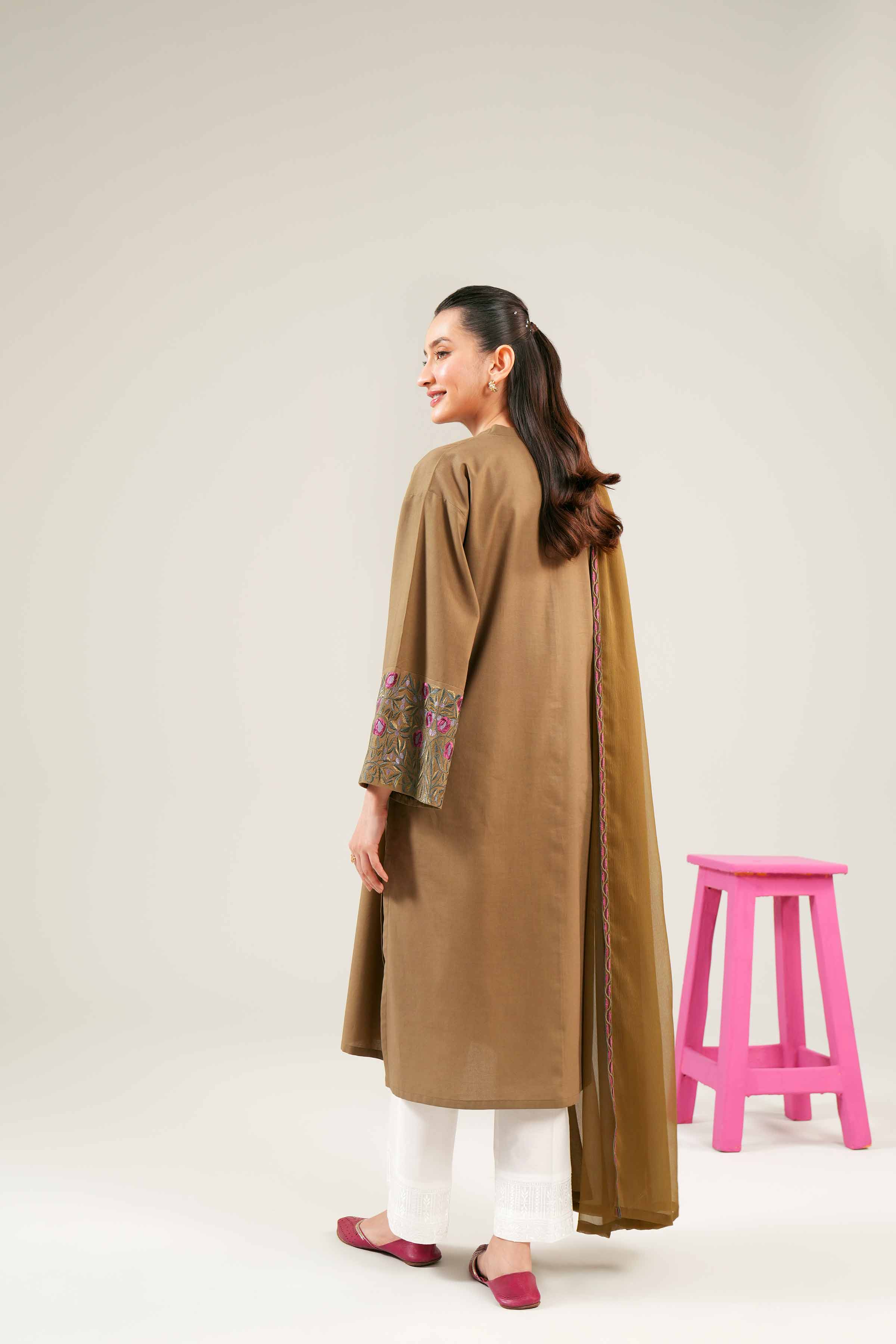 2 Piece - Embroidered Suit - PE24-97