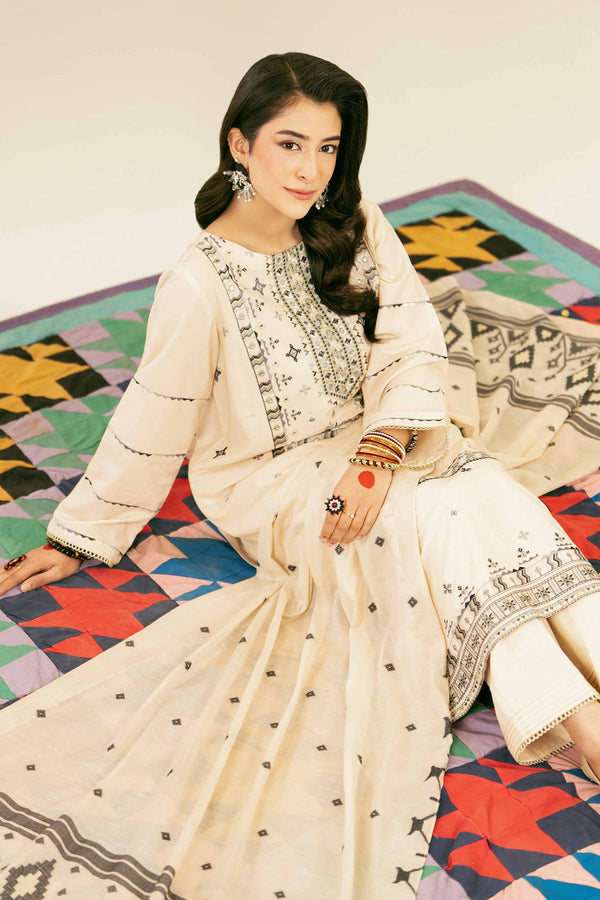 3 Piece - Embroidered Suit - PE25-141