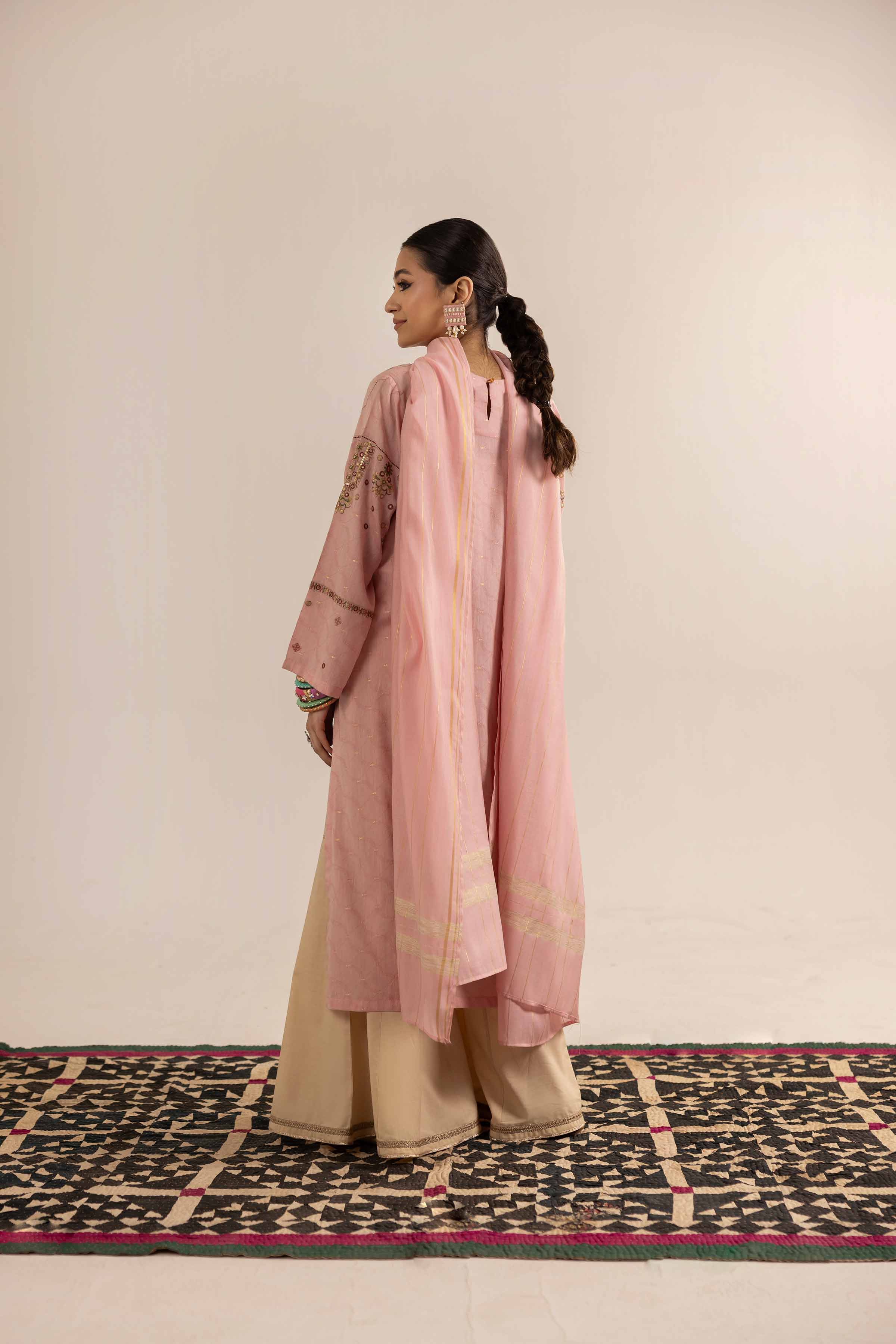 2 Piece - Embroidered Suit - PE25-157