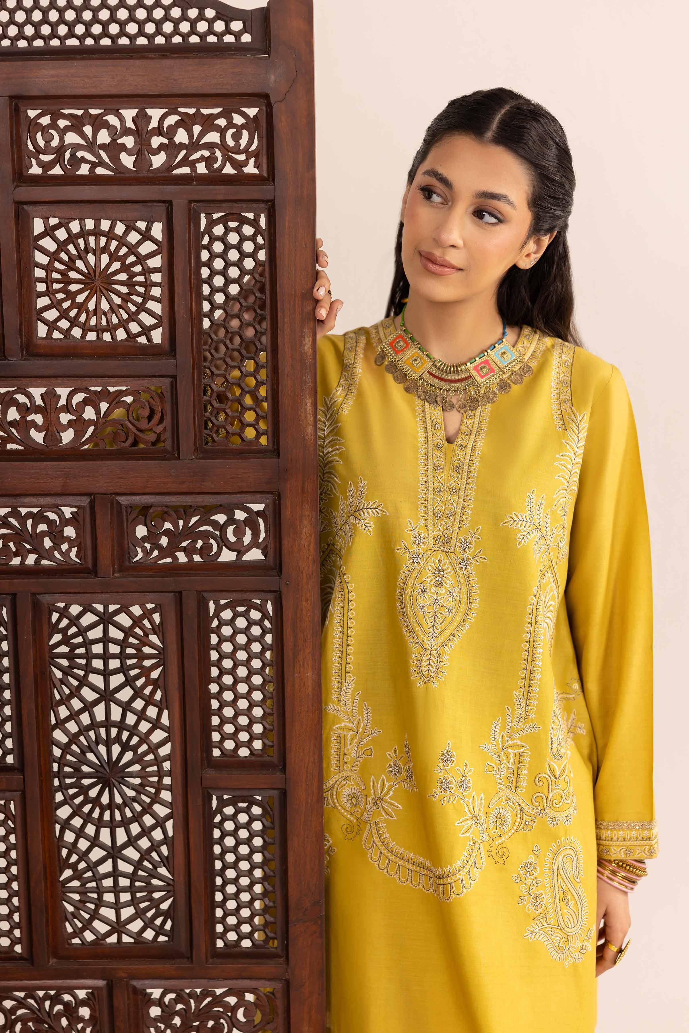 2 Piece - Embroidered Suit - PE25-161