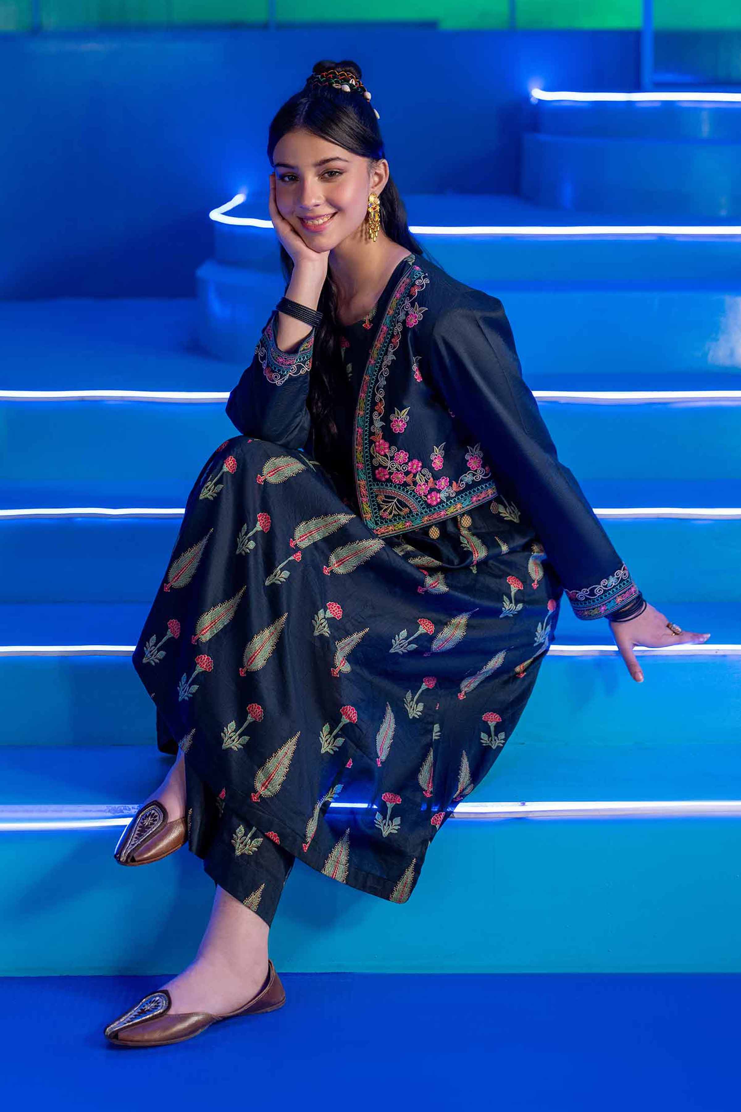 3 Piece - Printed Embroidered Suit - PE25-167