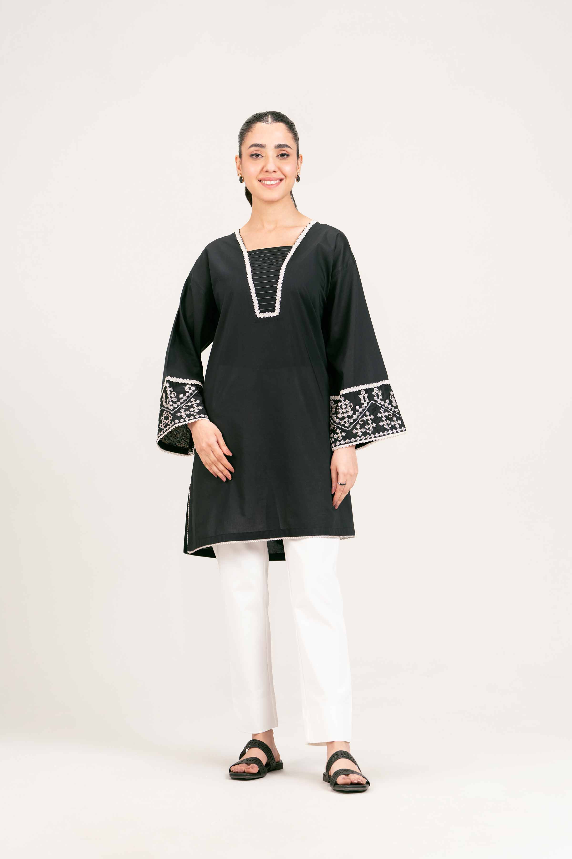 Embroidered Tunic - PE25-18