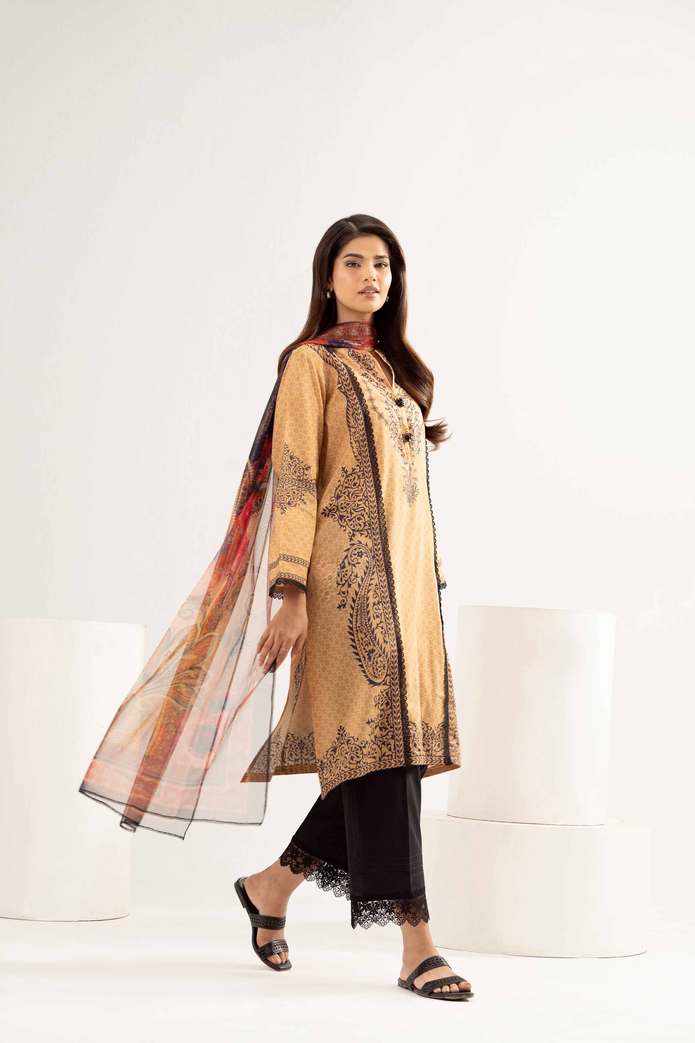2 Piece - Embroidered Suit - PE25-458