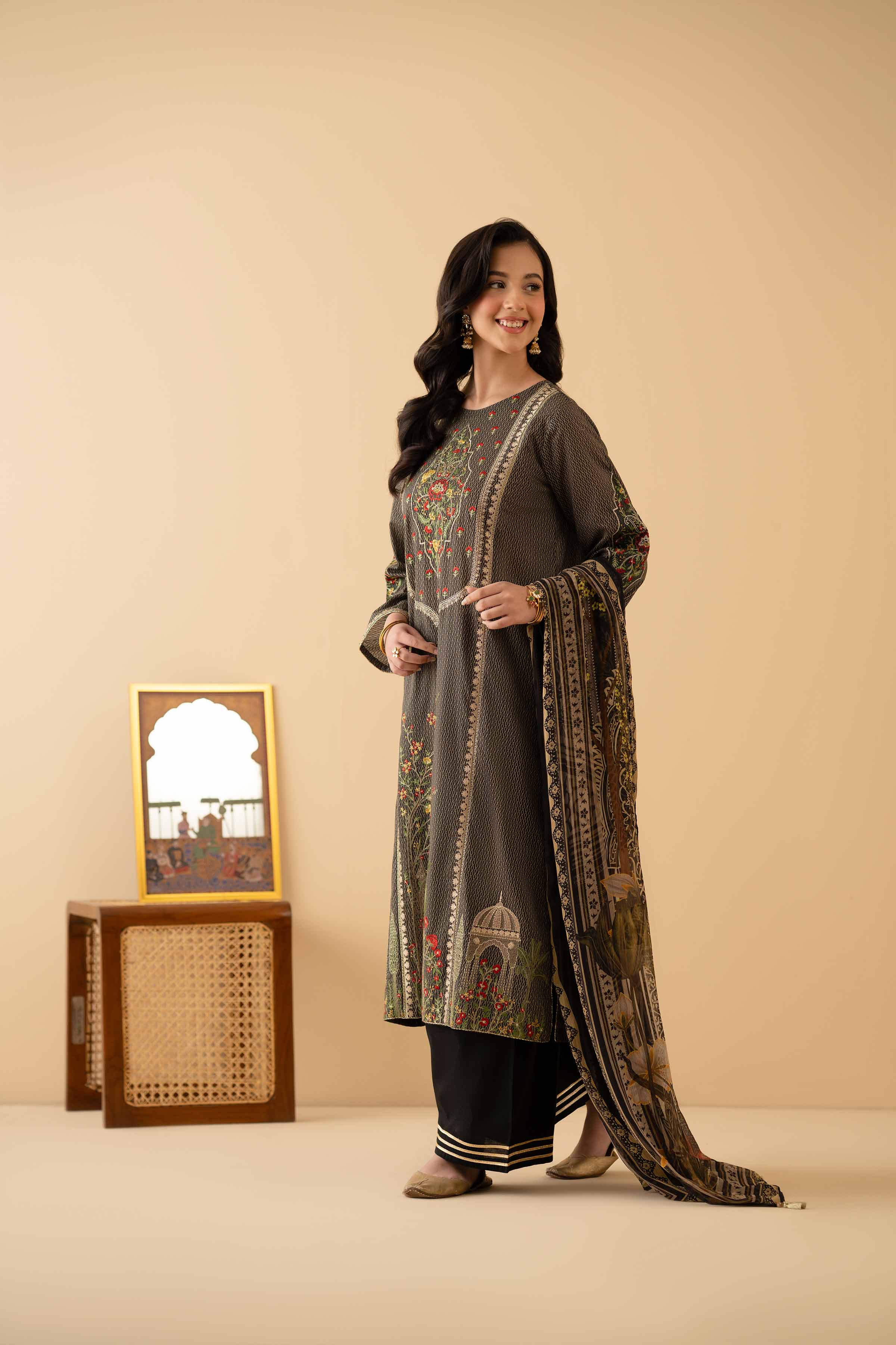 2 Piece - Printed Embroidered Suit - PE25-475