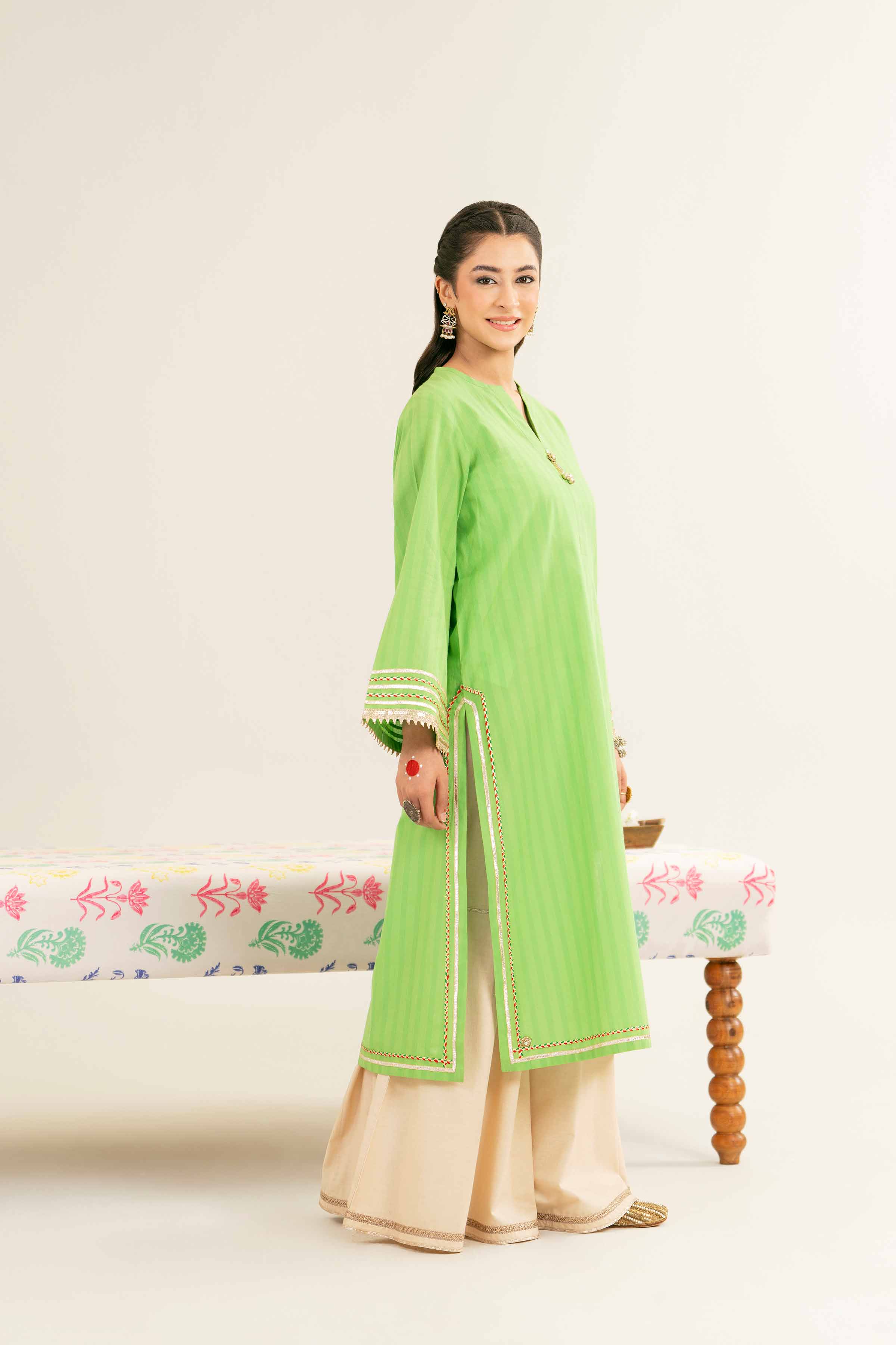 Basic Shirt - PE25-49