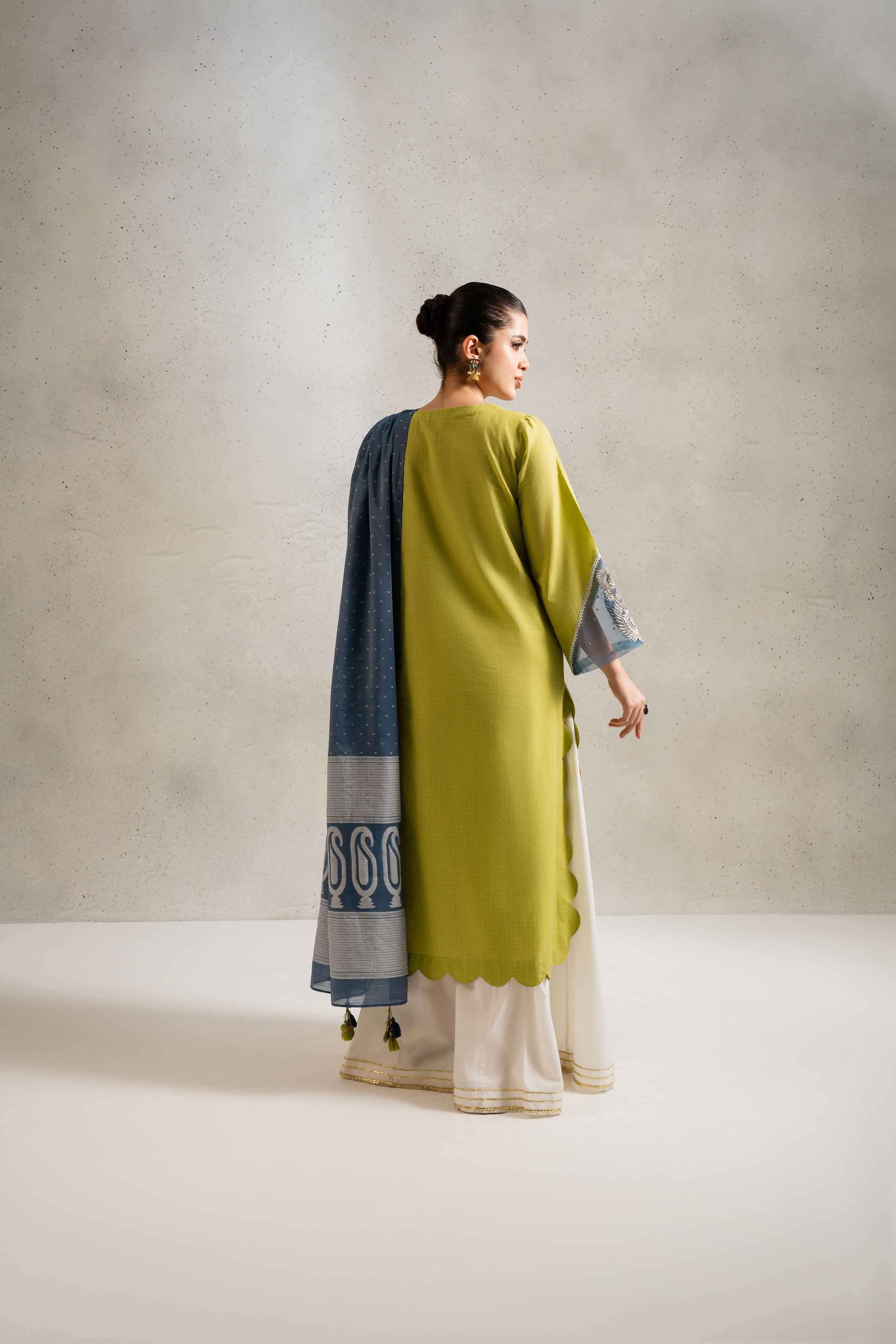 2 Piece - Embroidered Suit - PE25-98