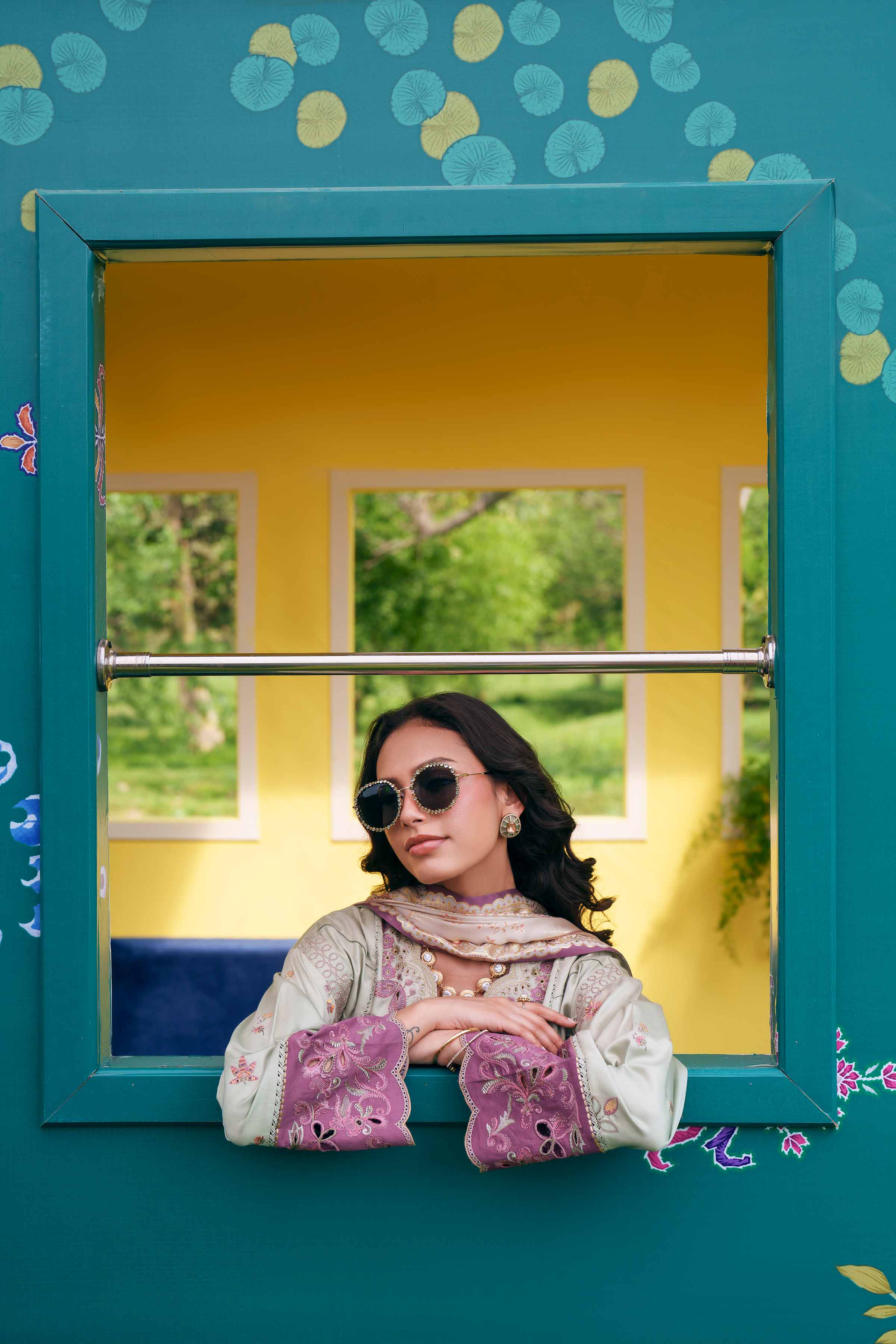3 Piece - Embroidered Suit - PE26-126