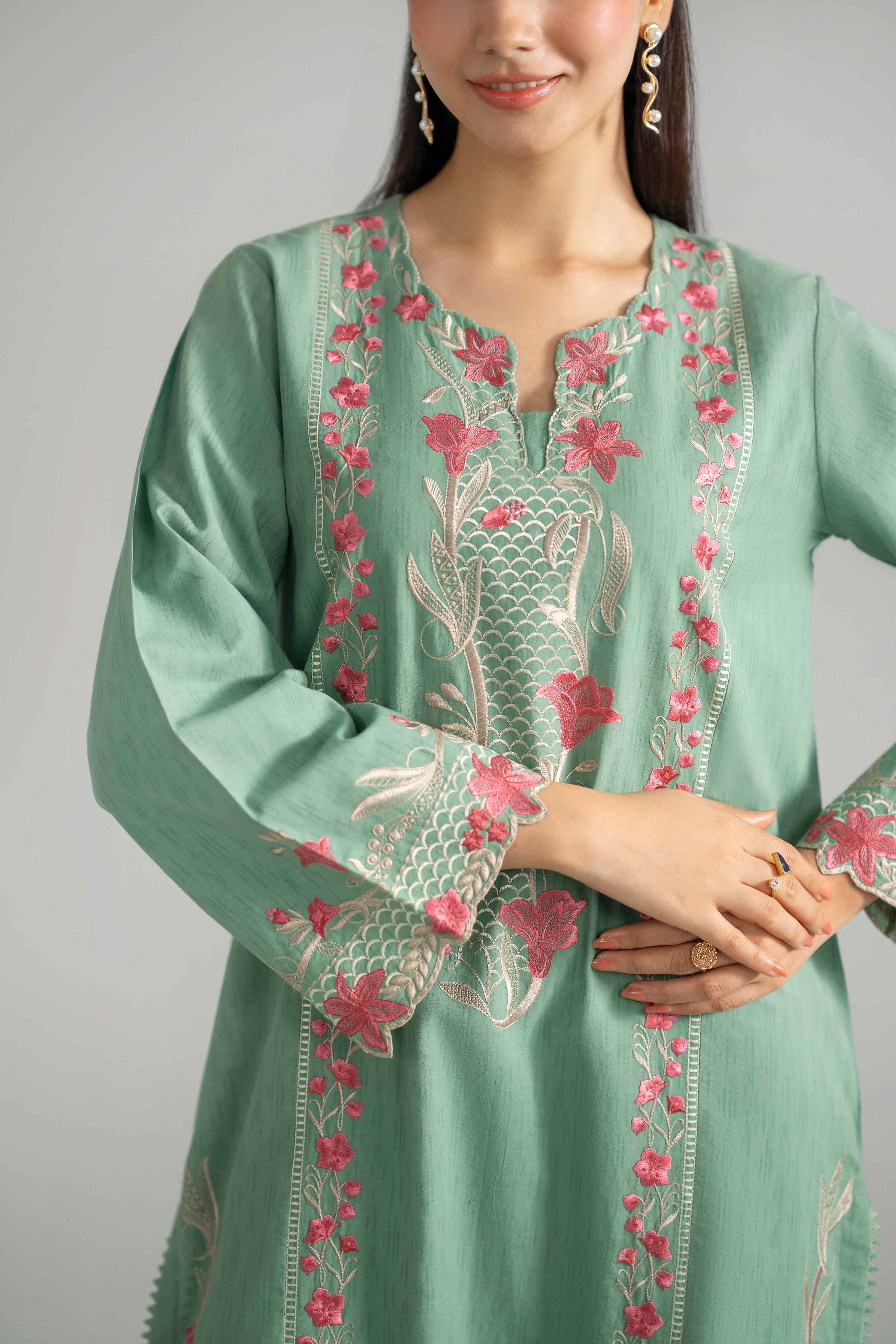 2 Piece - Embroidered Suit - PE26-234
