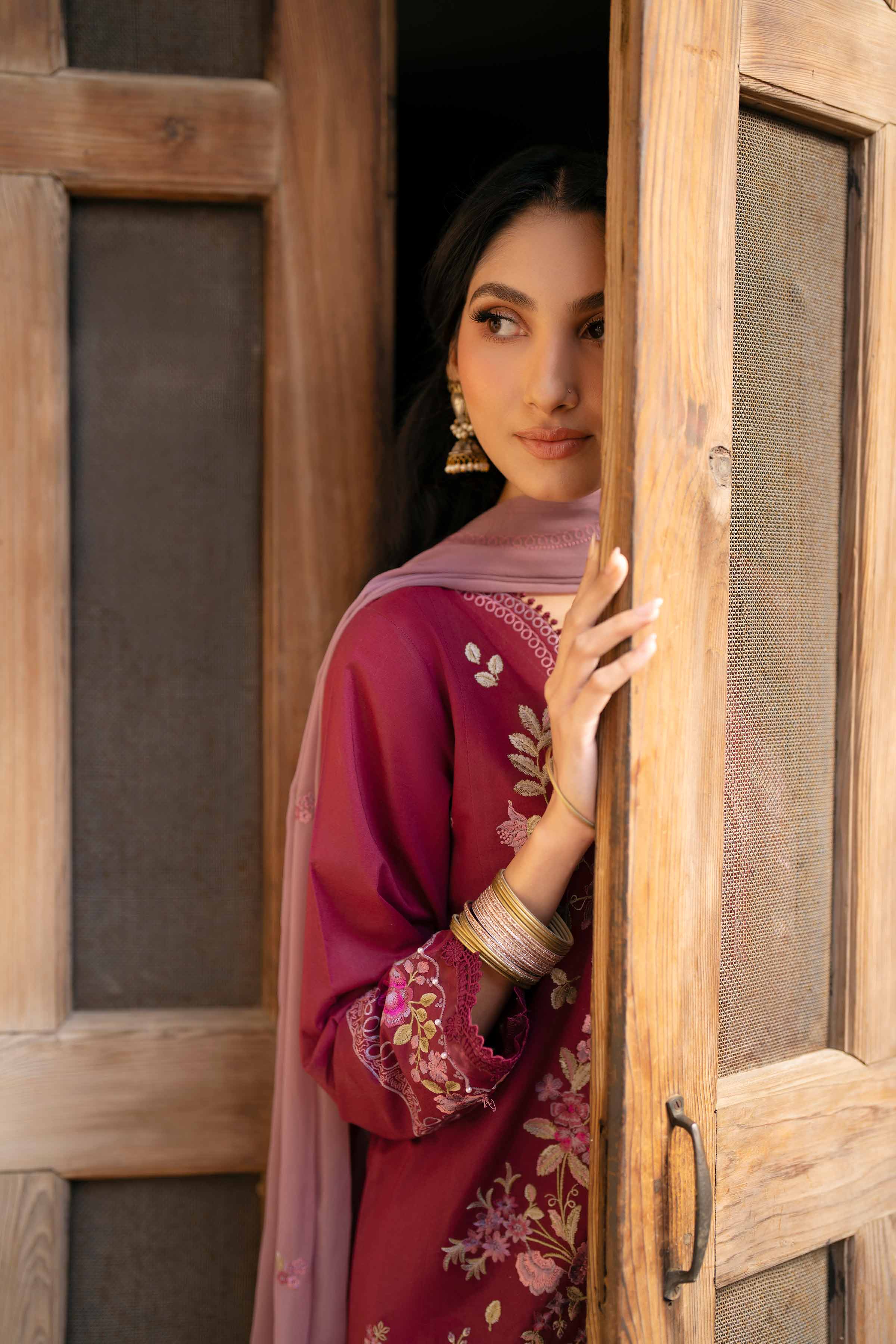 3 Piece - Embroidered Suit - PE26-297
