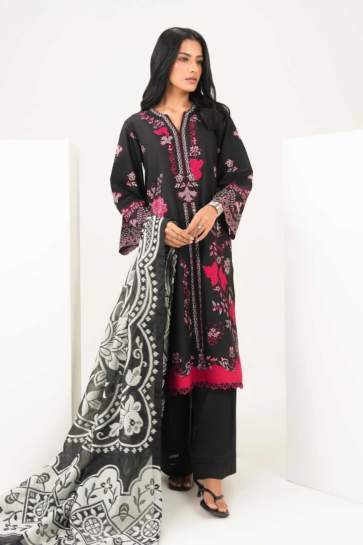 3 Piece - Embroidered Suit - PE26-547 for Women -  Pret Collection | Nishat | Shop Online