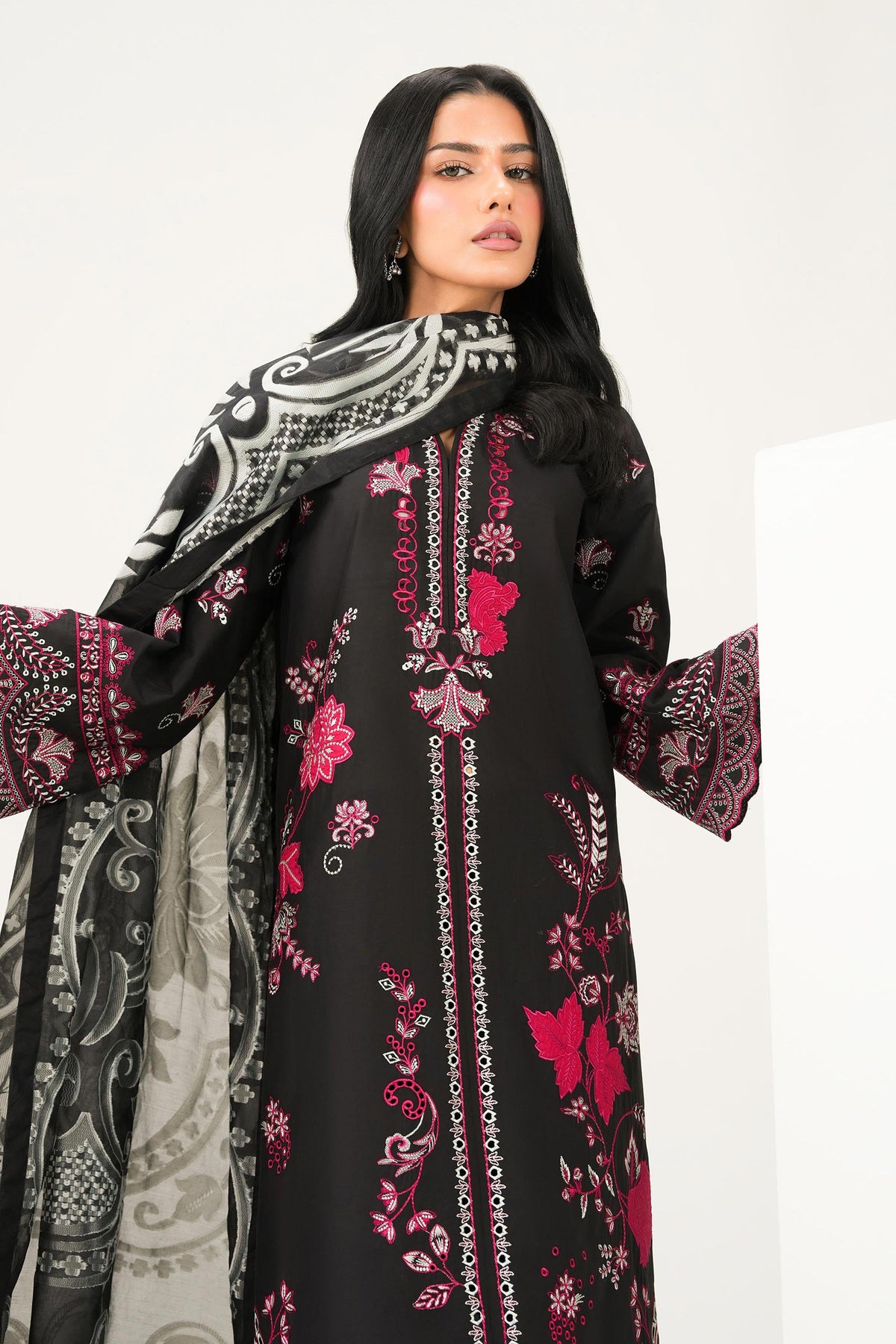 3 Piece - Embroidered Suit - PE26-547 for Women -  Pret Collection | Nishat | Shop Online
