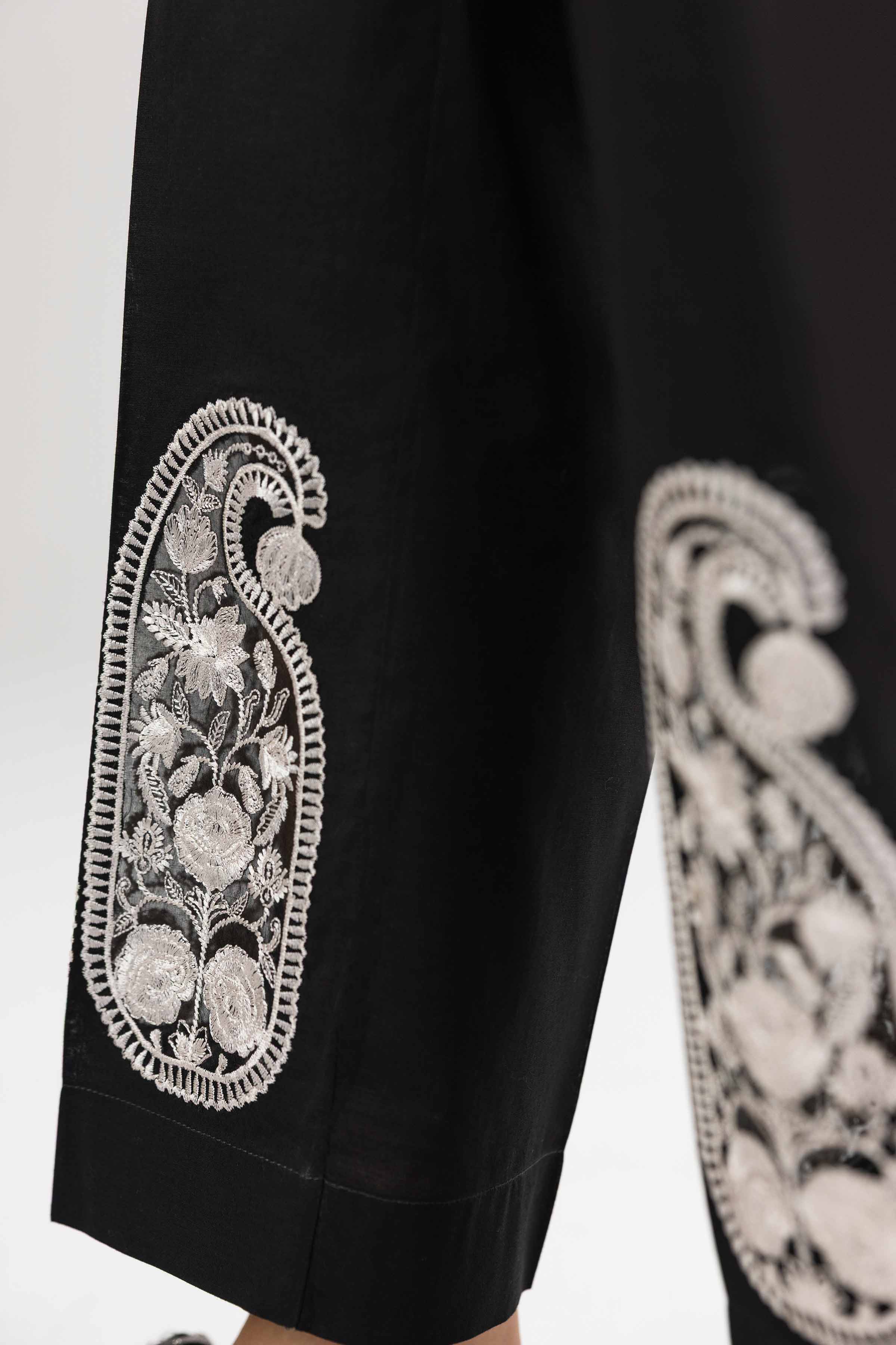 Embroidered Trousers - PE26-635