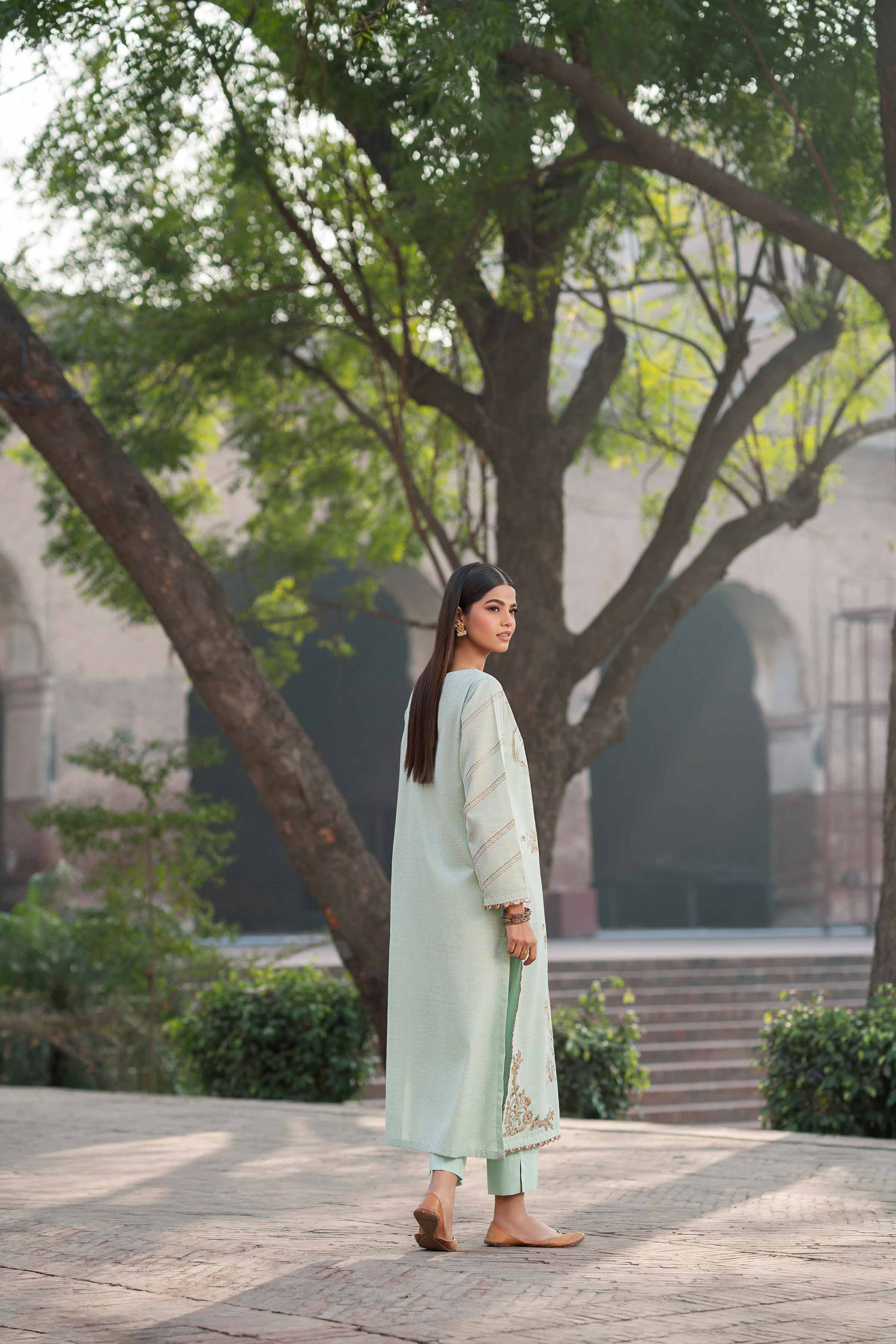 2 Piece - Embroidered Suit - PFE25-23