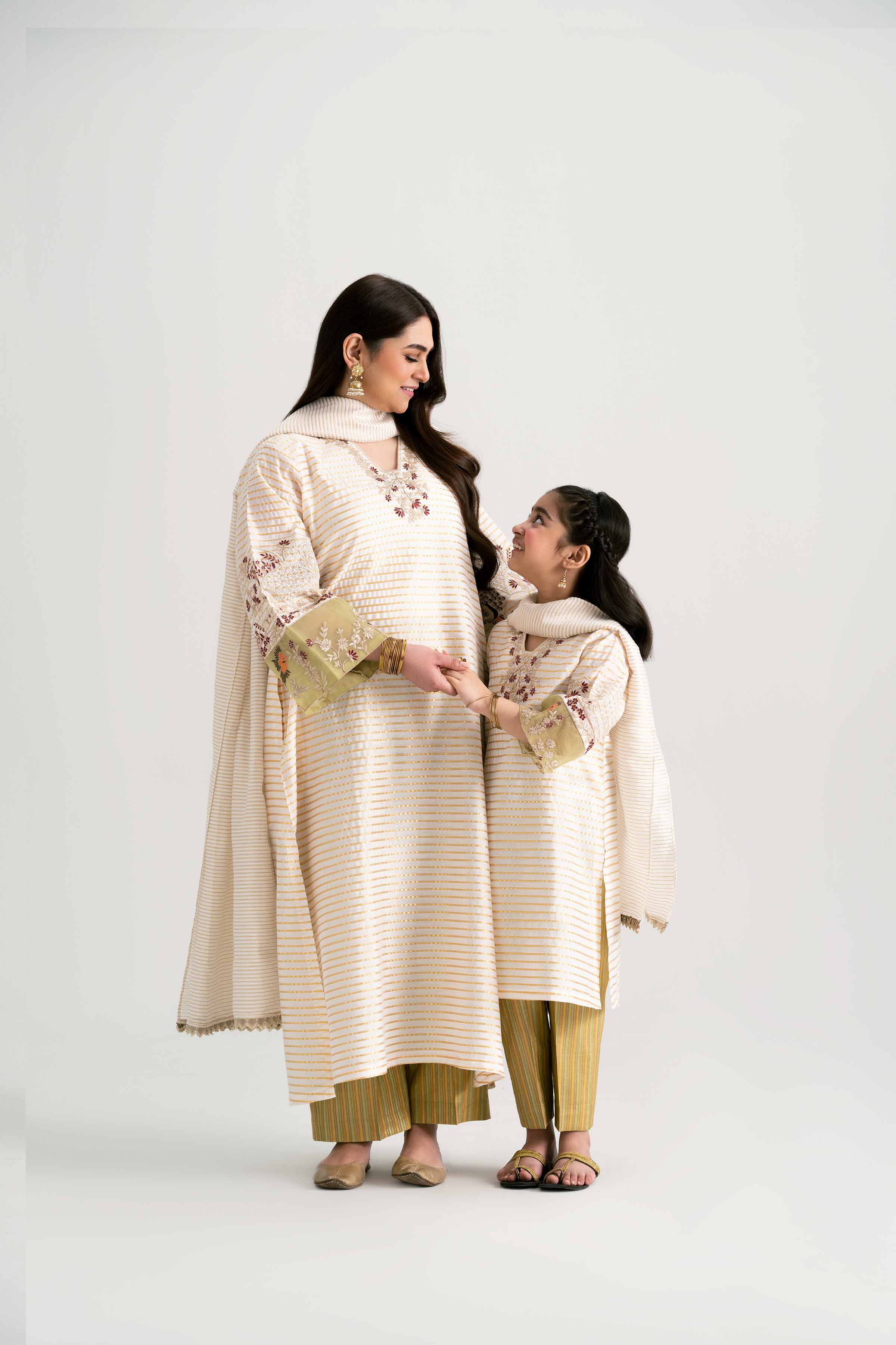 3 Piece - Embroidered Suit - PMD25-15 D for Women - Pret Collection | Nishat | Shop Online