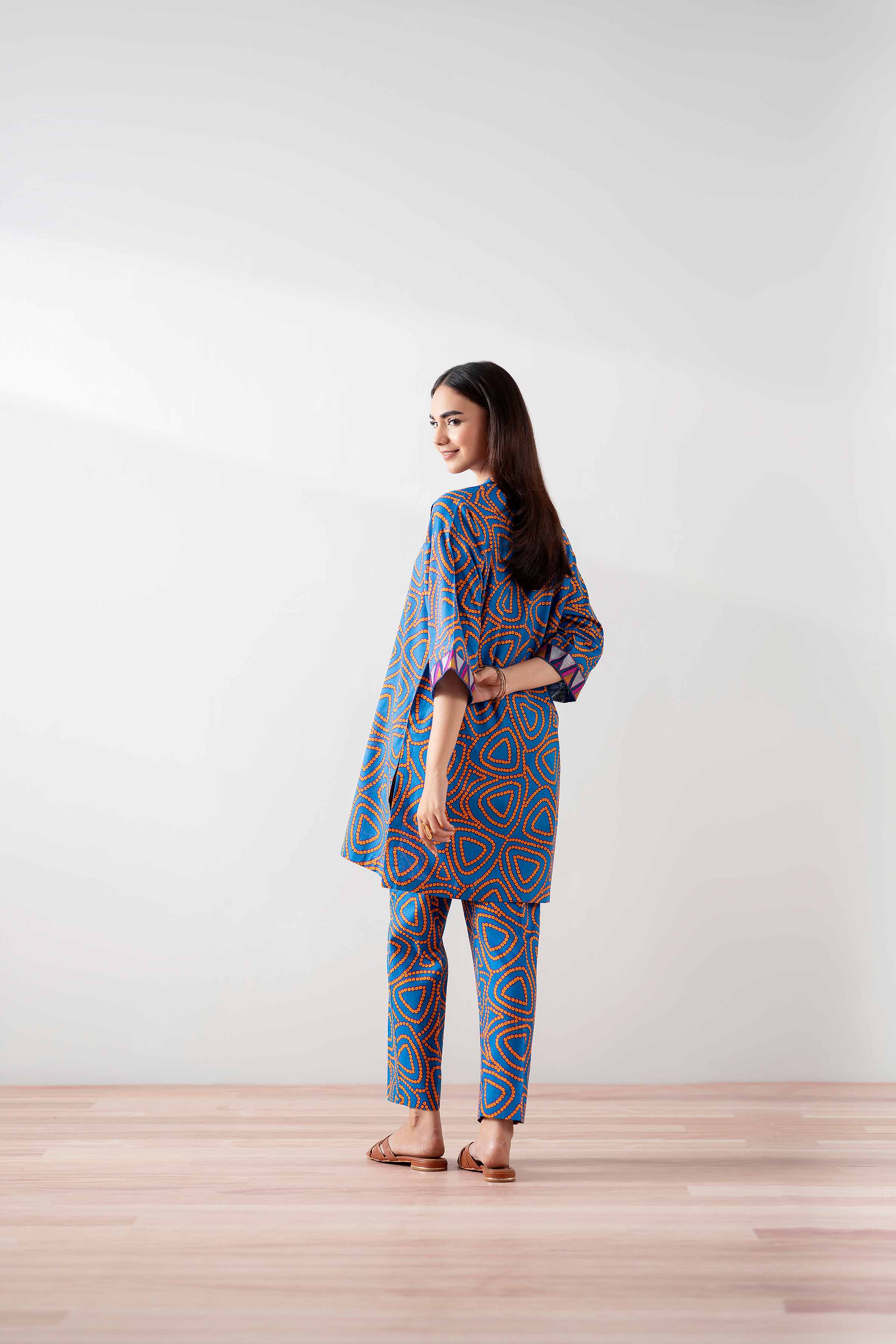 2 Piece - Printed Embroidered Suit - PS25-146