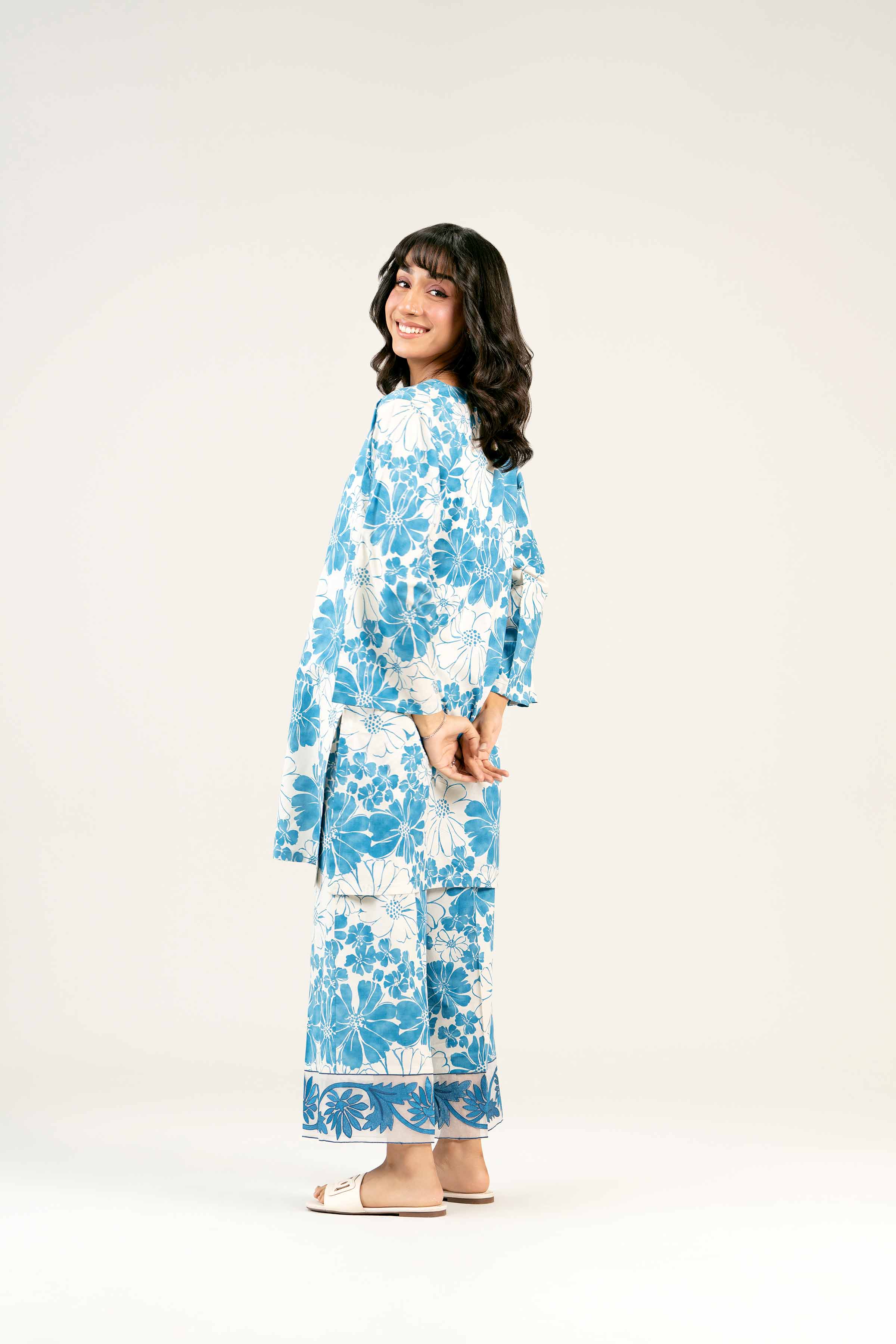 2 Piece - Printed Embroidered Suit - PS25-40