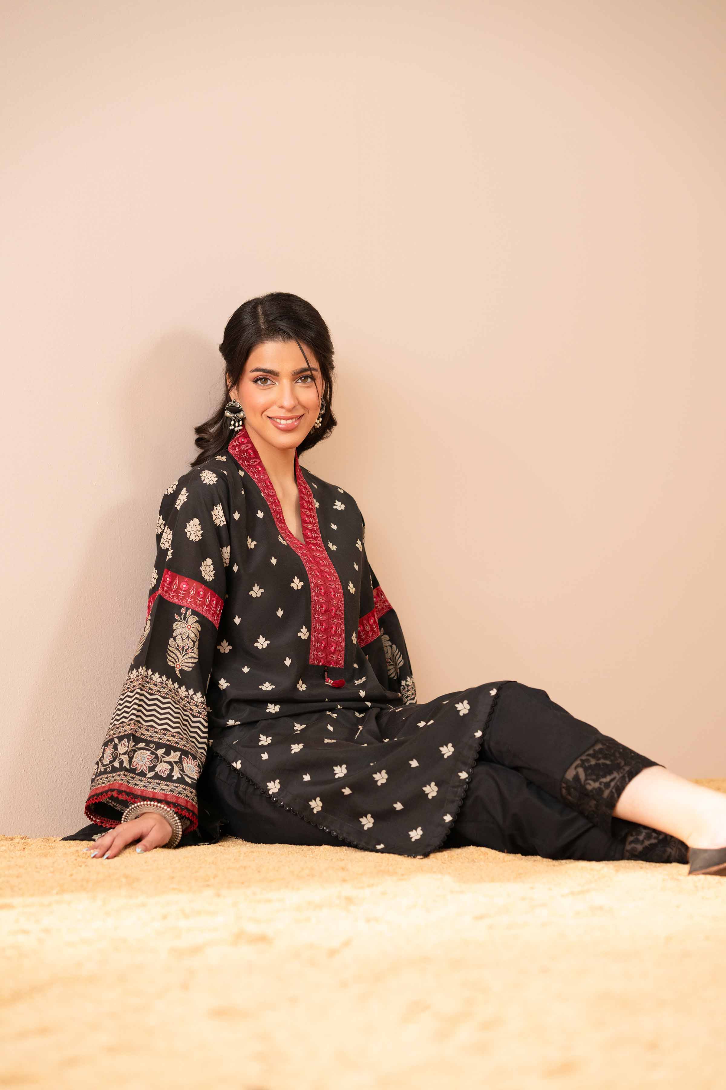 Printed Embroidered Kurta - PS25-46
