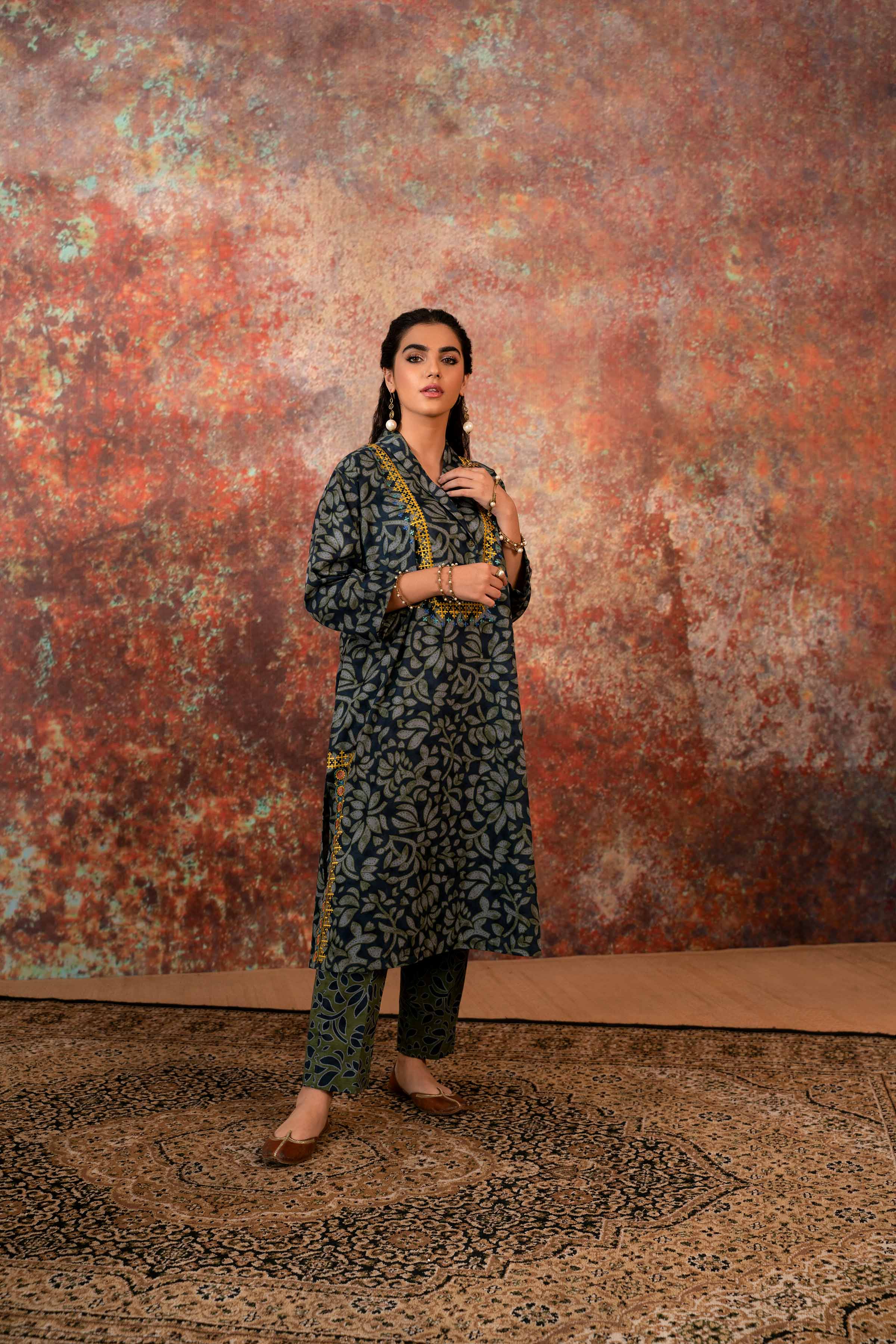 2 Piece - Printed Embroidered Suit - PW23-252