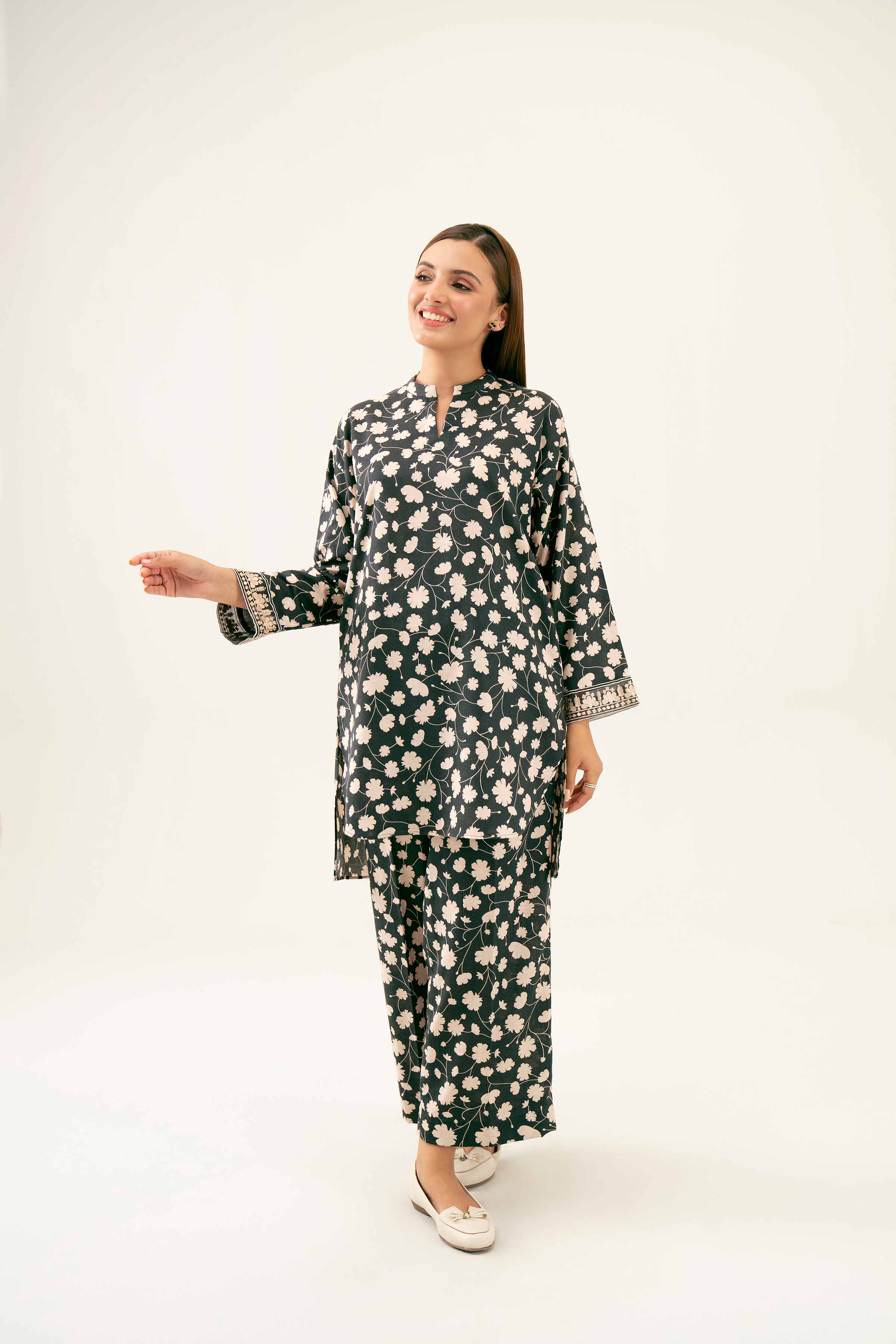 2 Piece - Printed Embroidered Suit - PW24-271
